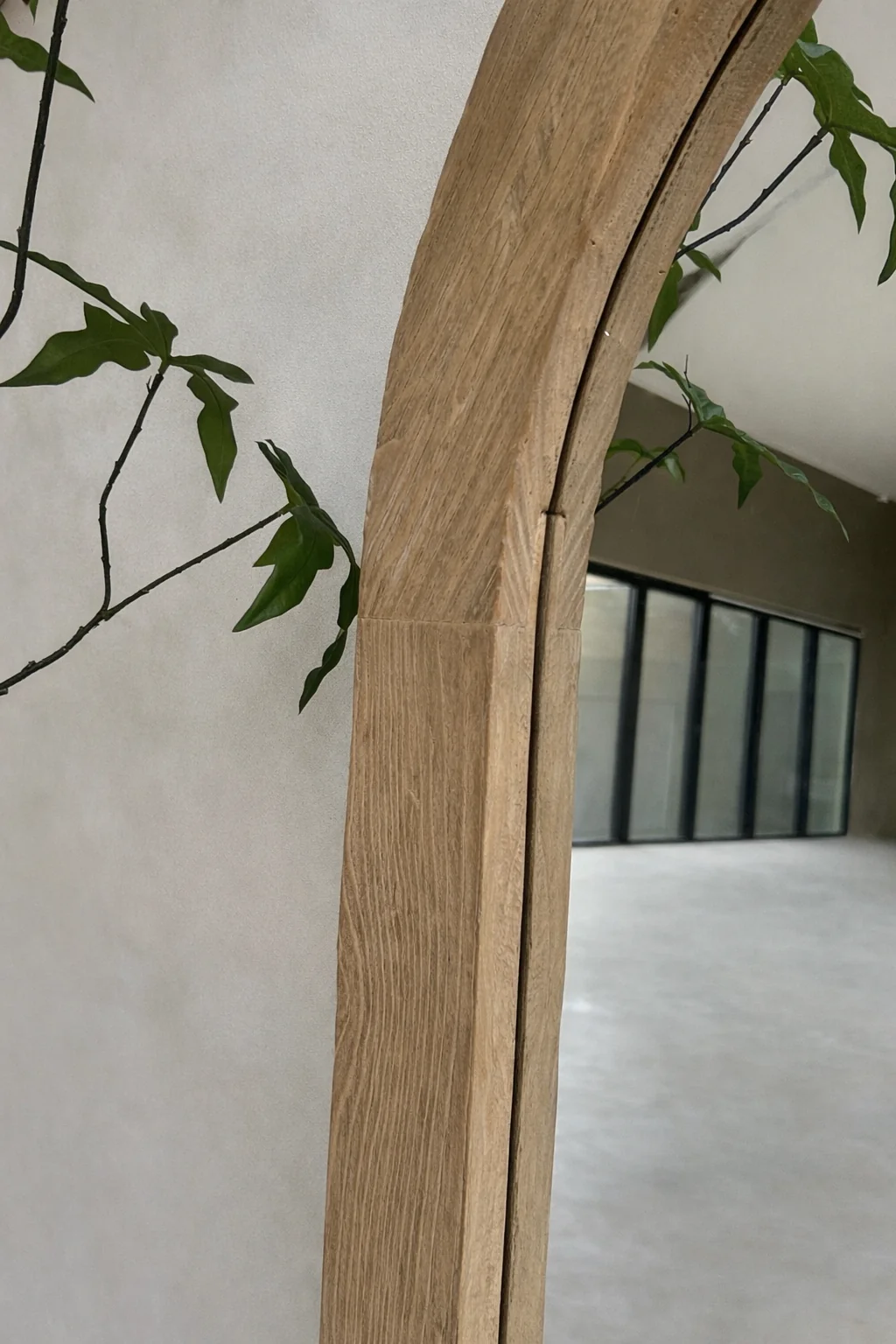 Large hand-carved elm arched rectangular mirror | Iris - Image 3