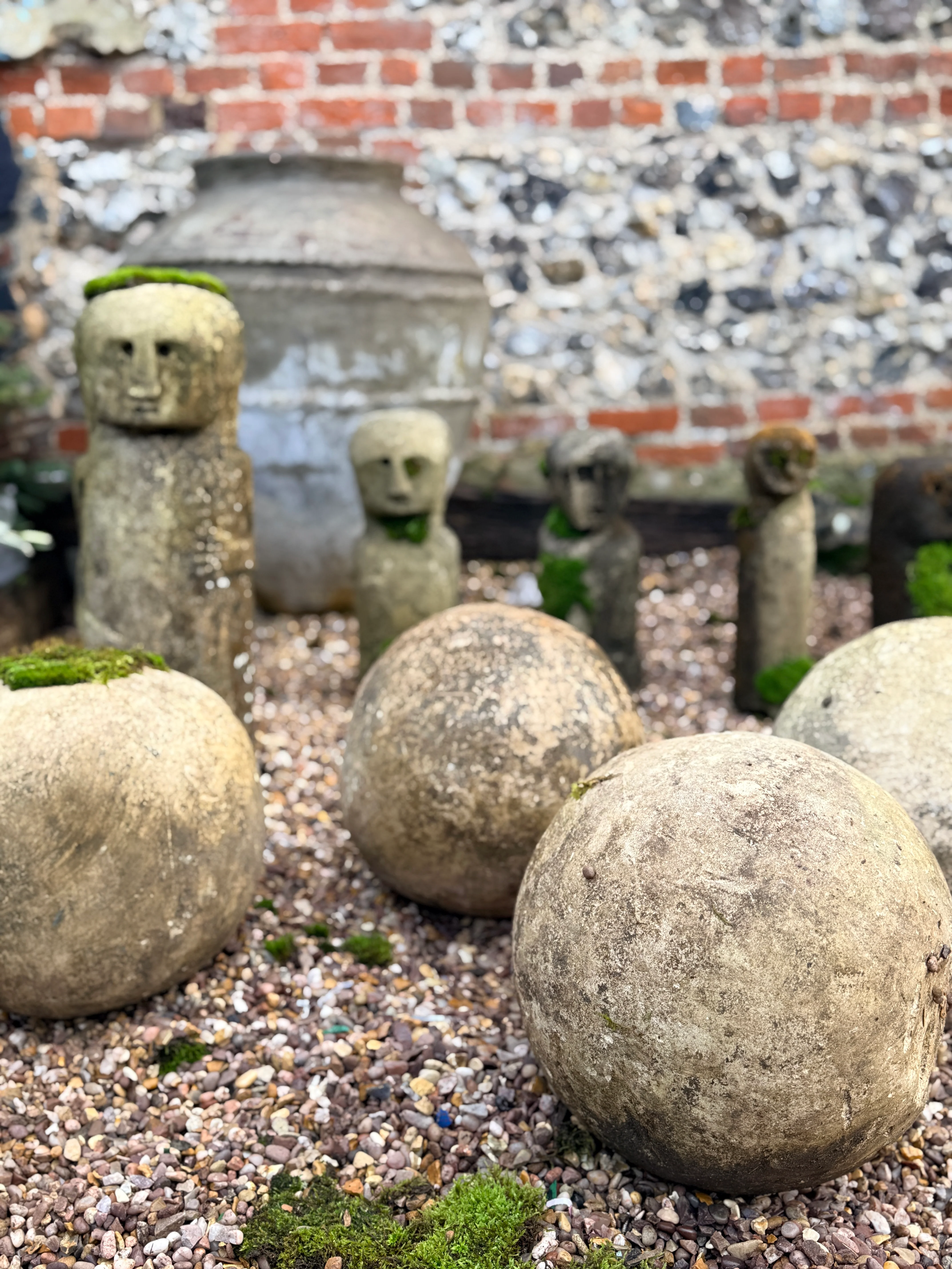 Large Solid Sandstone Decorative garden spheres - Image 3