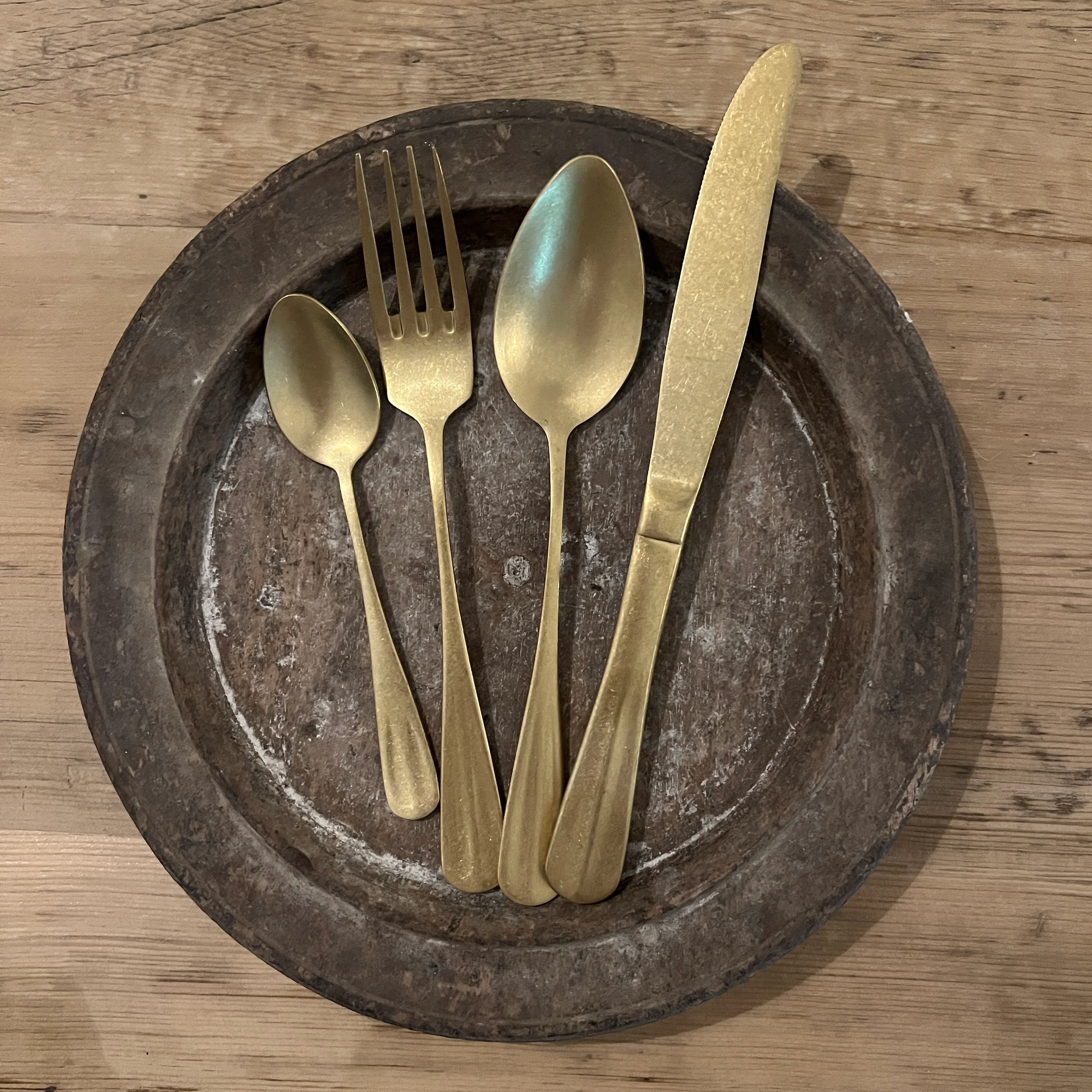 Matte Gold Cutlery Set | 24 pieces - Image 3