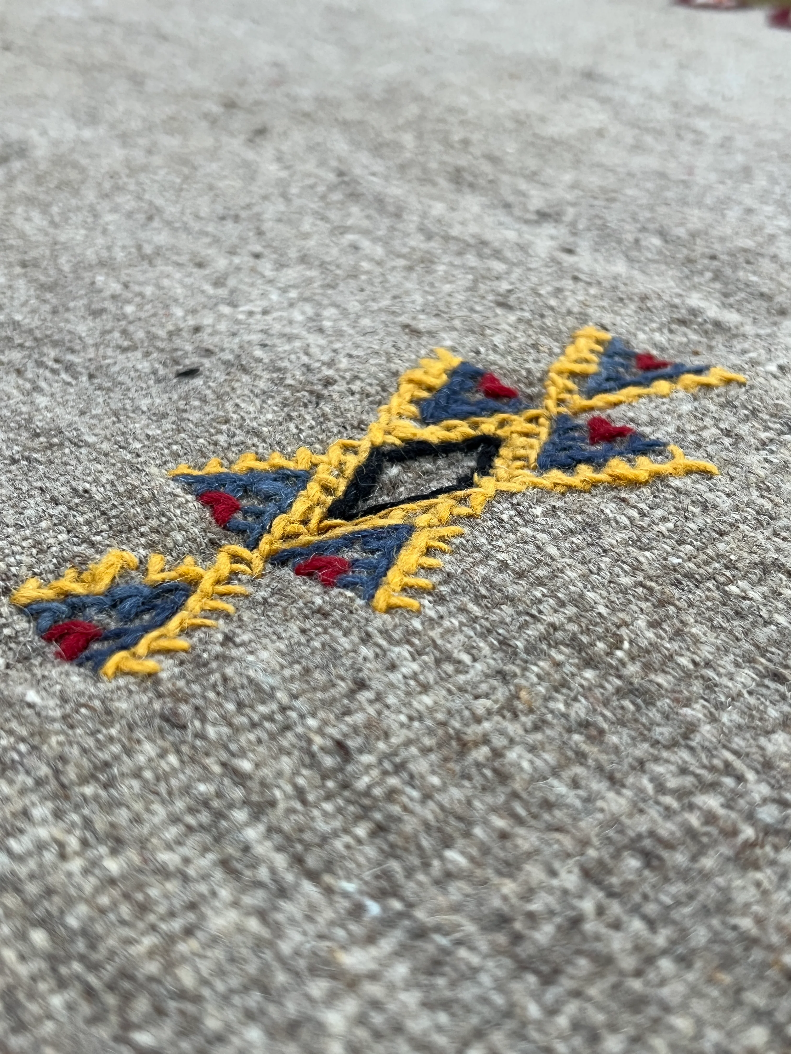 Moroccan rug with abstract motifs | Atlas No1 - Image 7