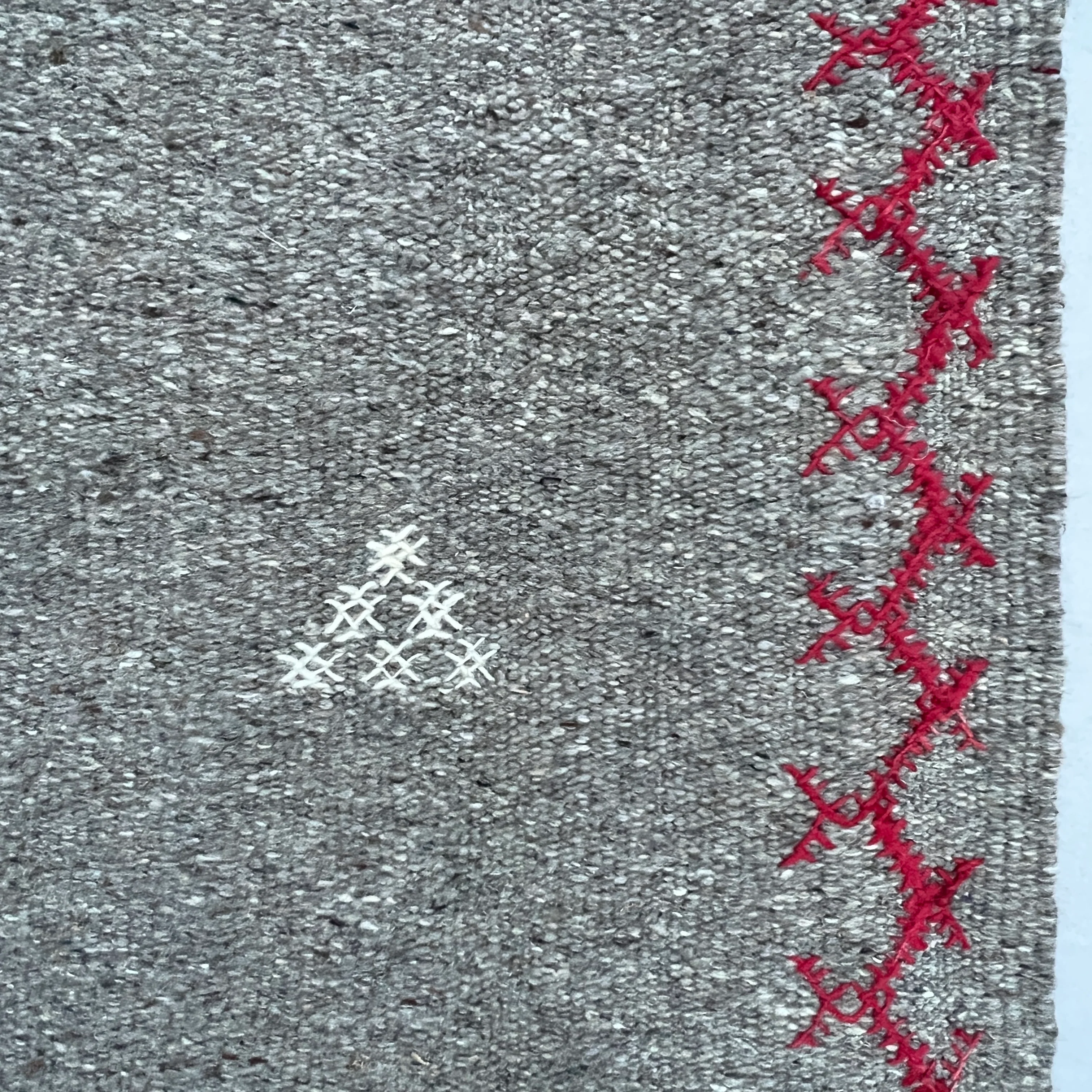 Moroccan rug with abstract motifs | Atlas No6 - Image 4