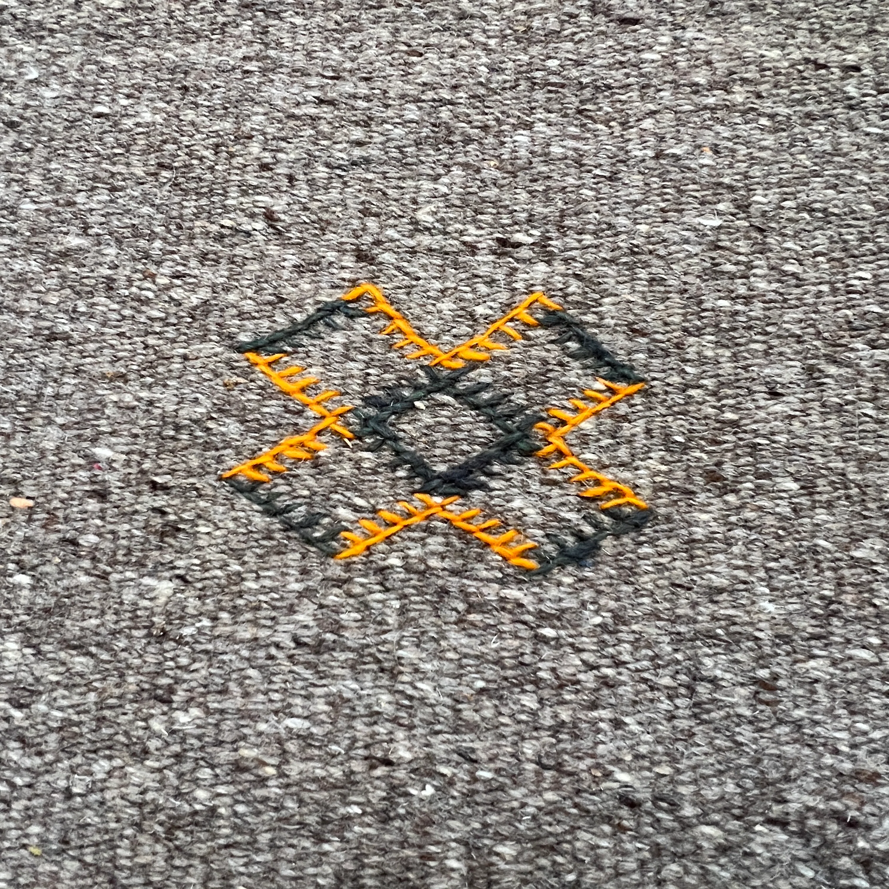 Moroccan rug with abstract motifs | Atlas No7 - Image 6
