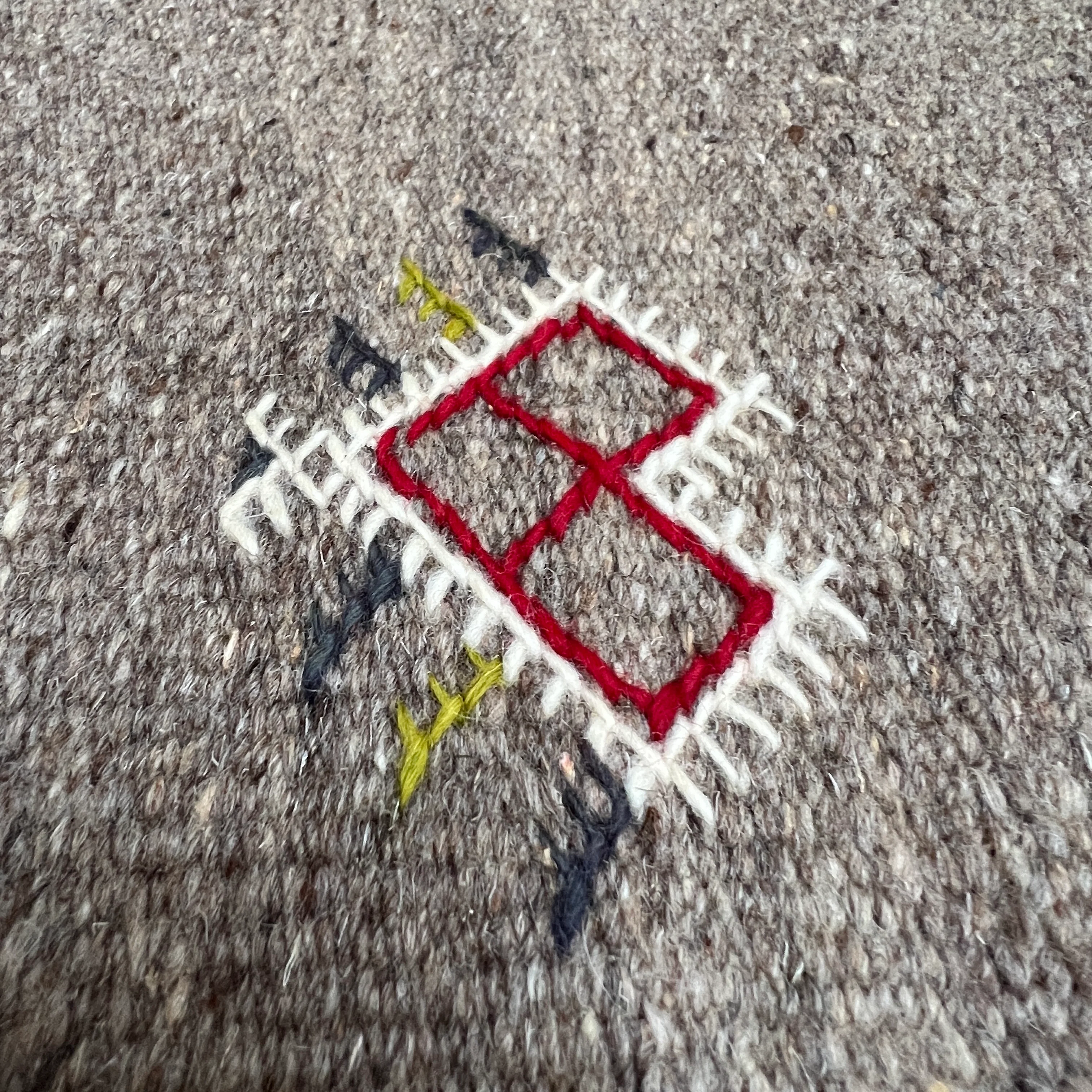 Moroccan rug with abstract motifs | Atlas No7 - Image 8