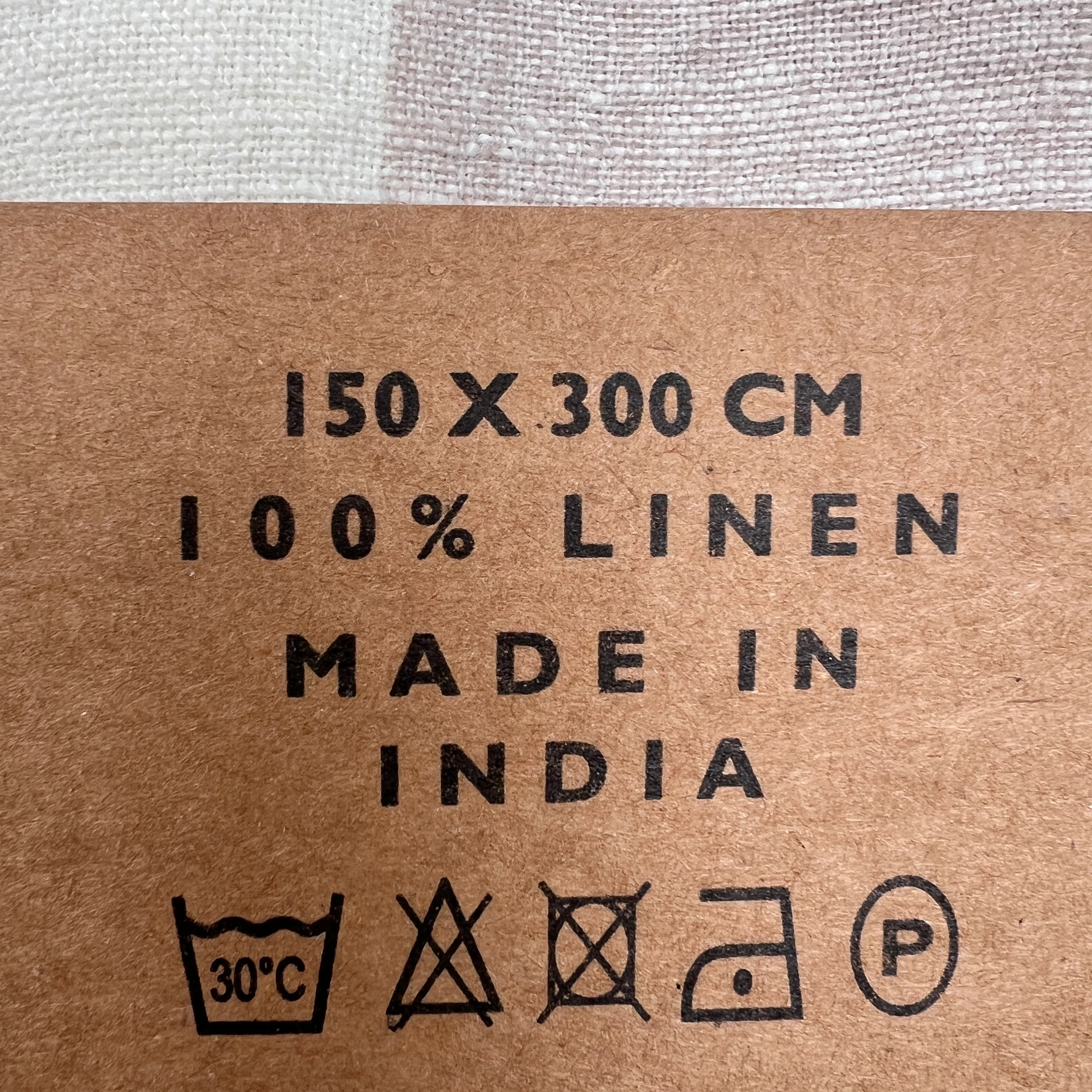 Neutral checked linen table cloth - Image 6
