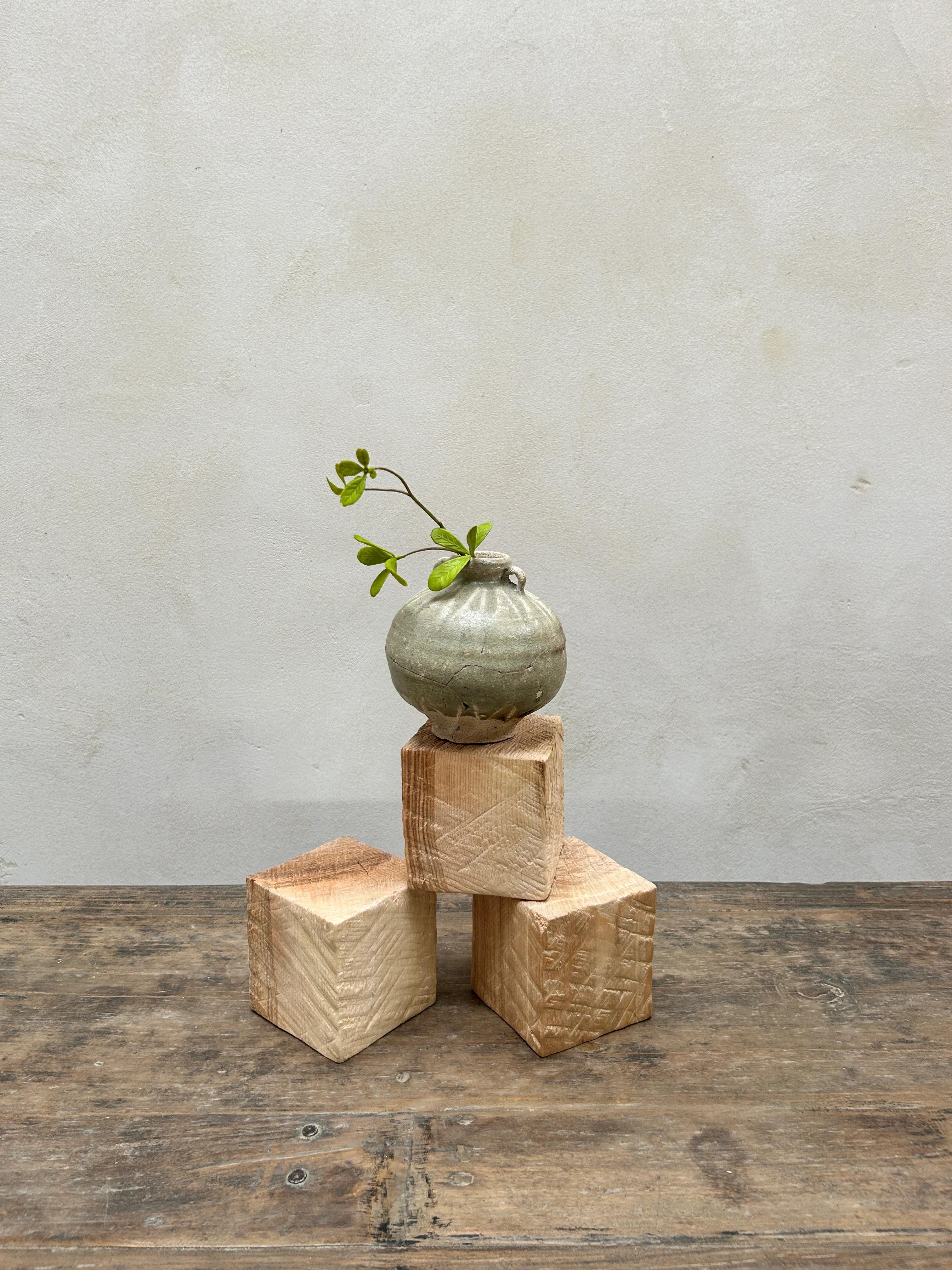 Oak cube display plinths - Image 10