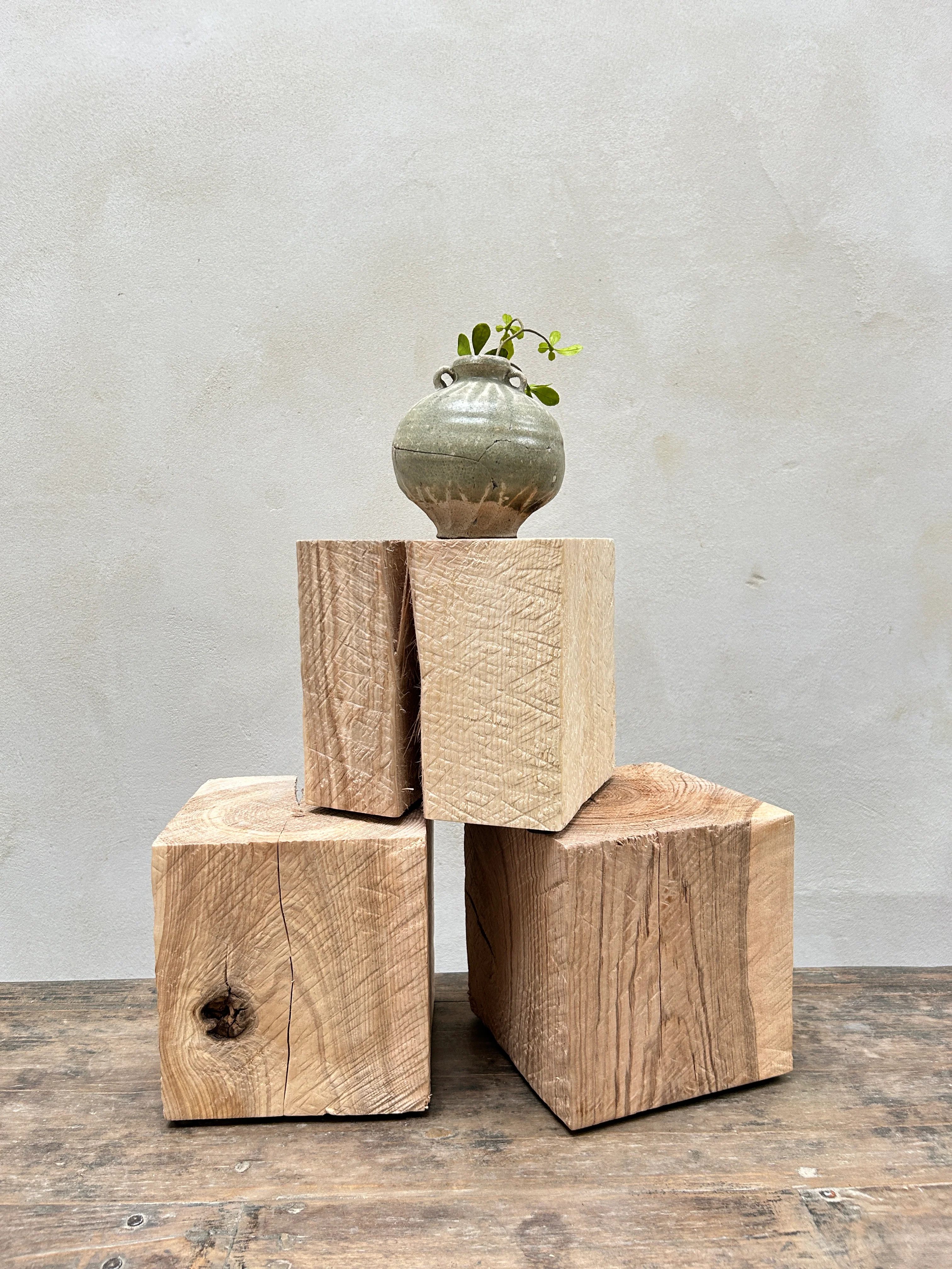 Oak cube display plinths - Image 8