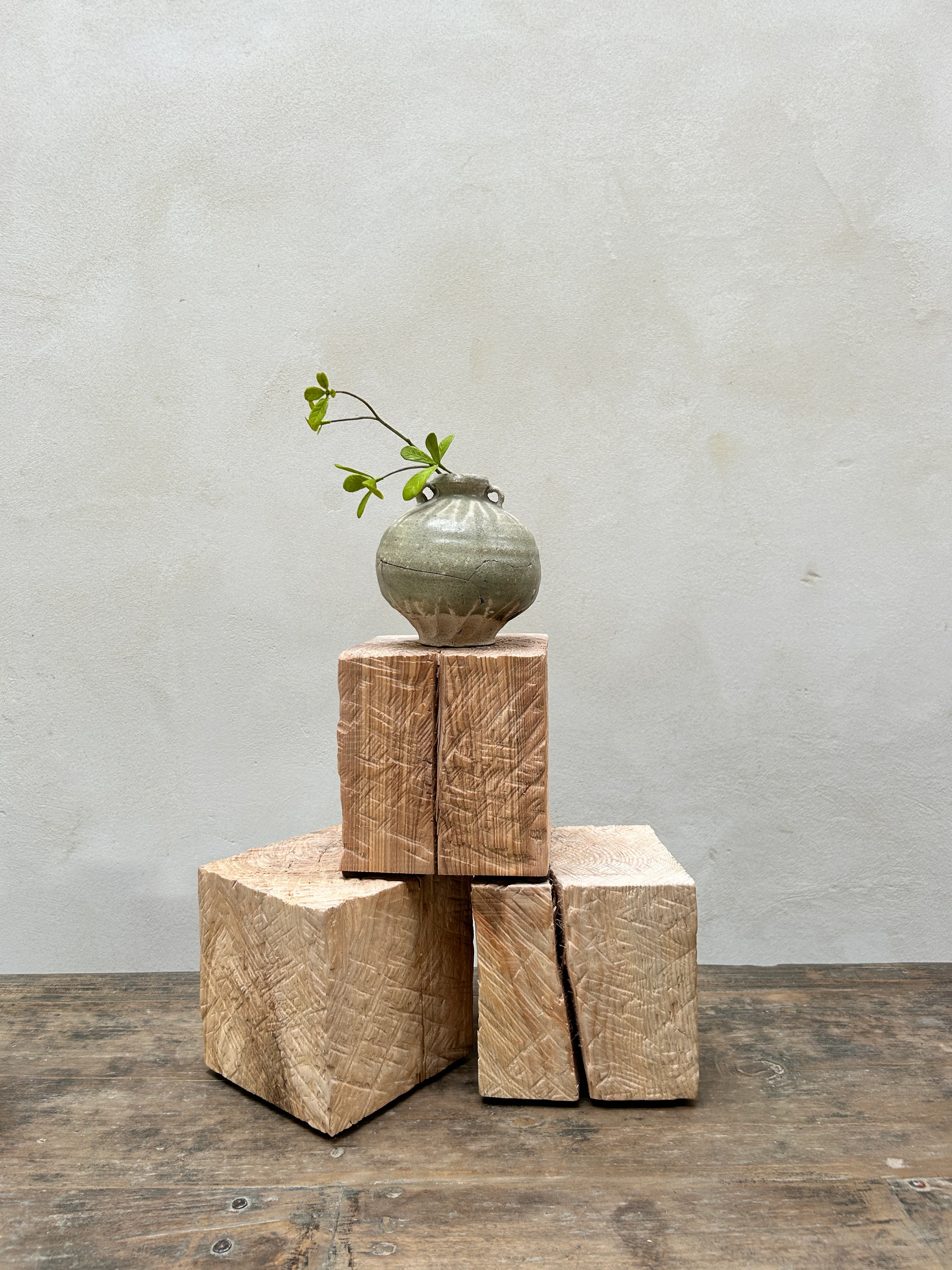 Oak cube display plinths - Image 9