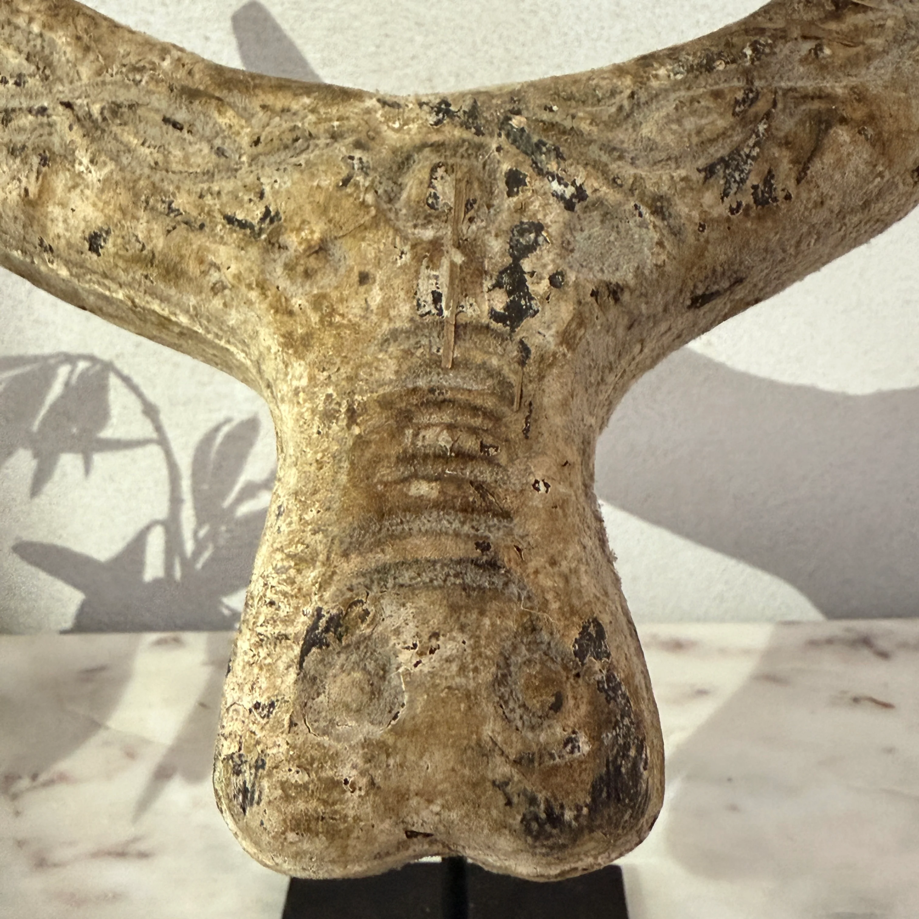 Primitive wooden cow horn sculpture - Image 5