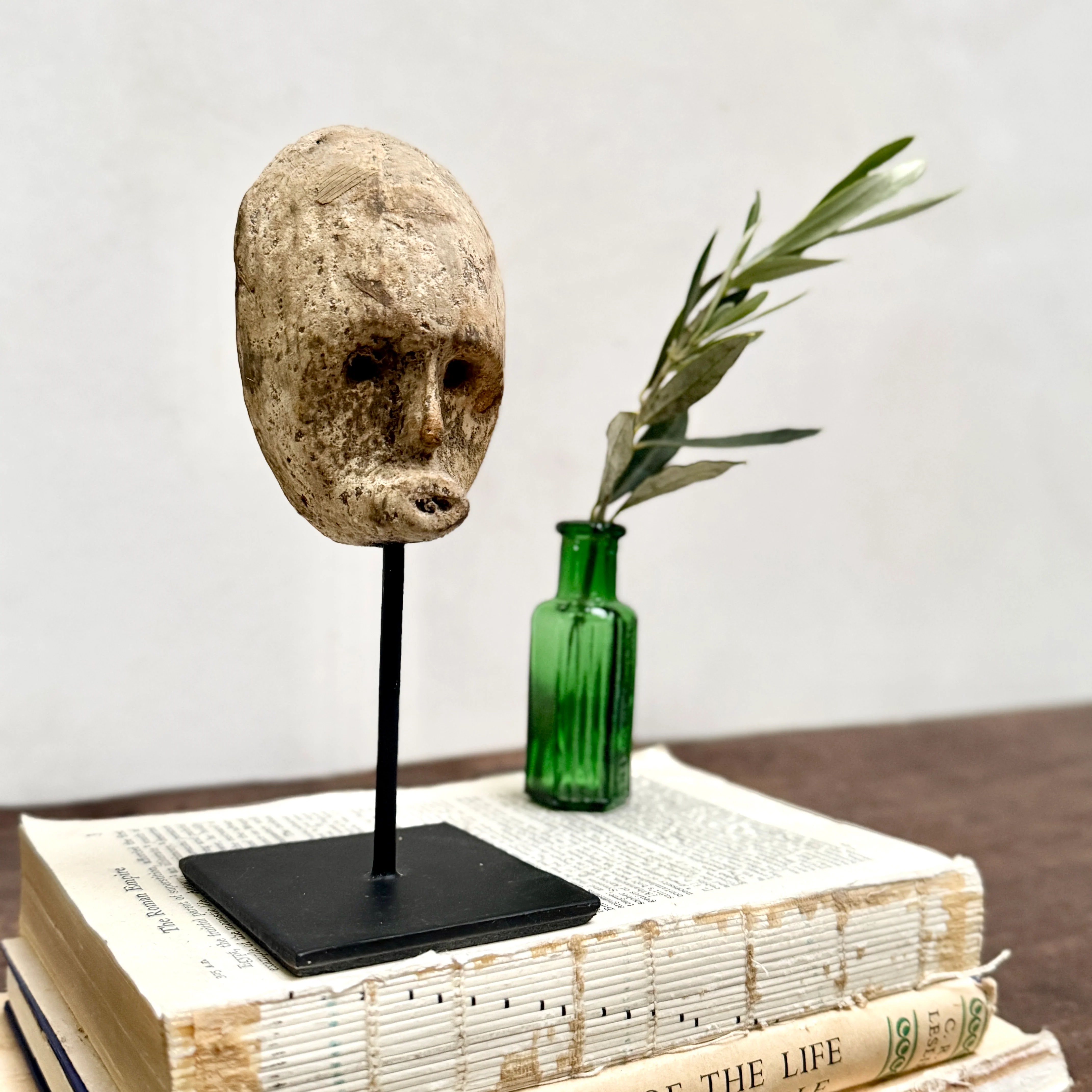 Primitive wooden face sculpture | Mother - Image 2