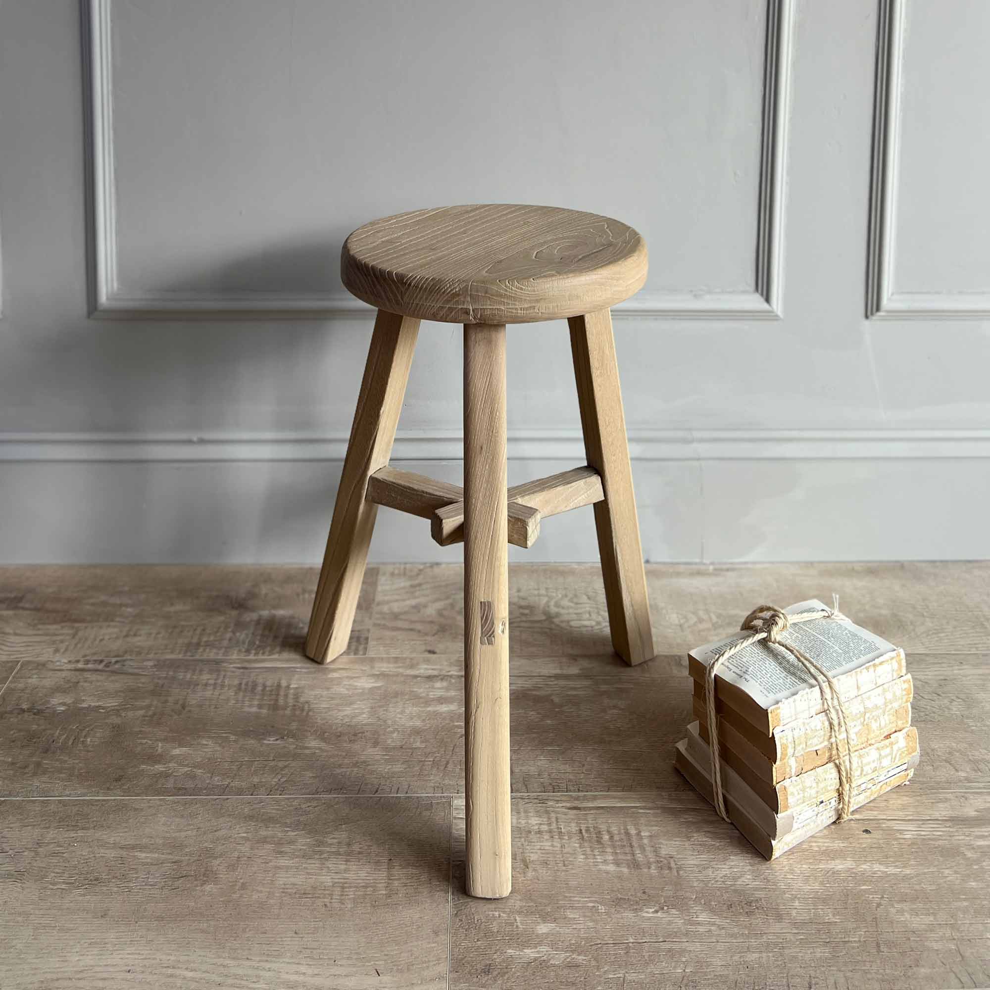 Reclaimed Round stool St Ives - Image 2