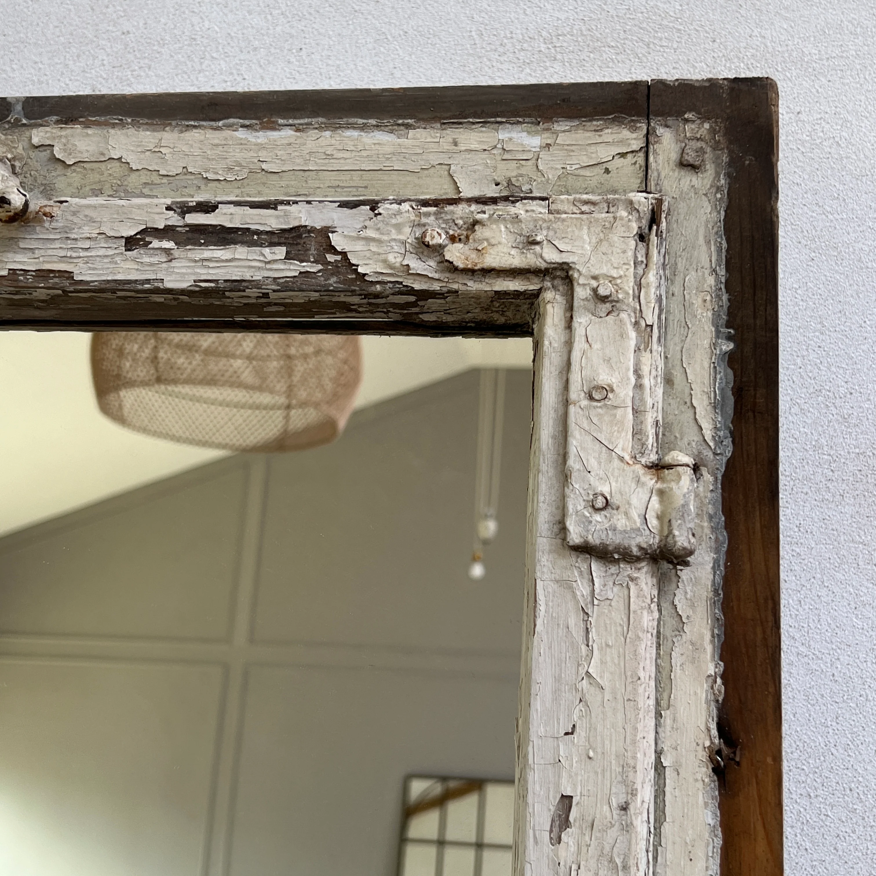 Reclaimed timber window mirror Candace - Image 3