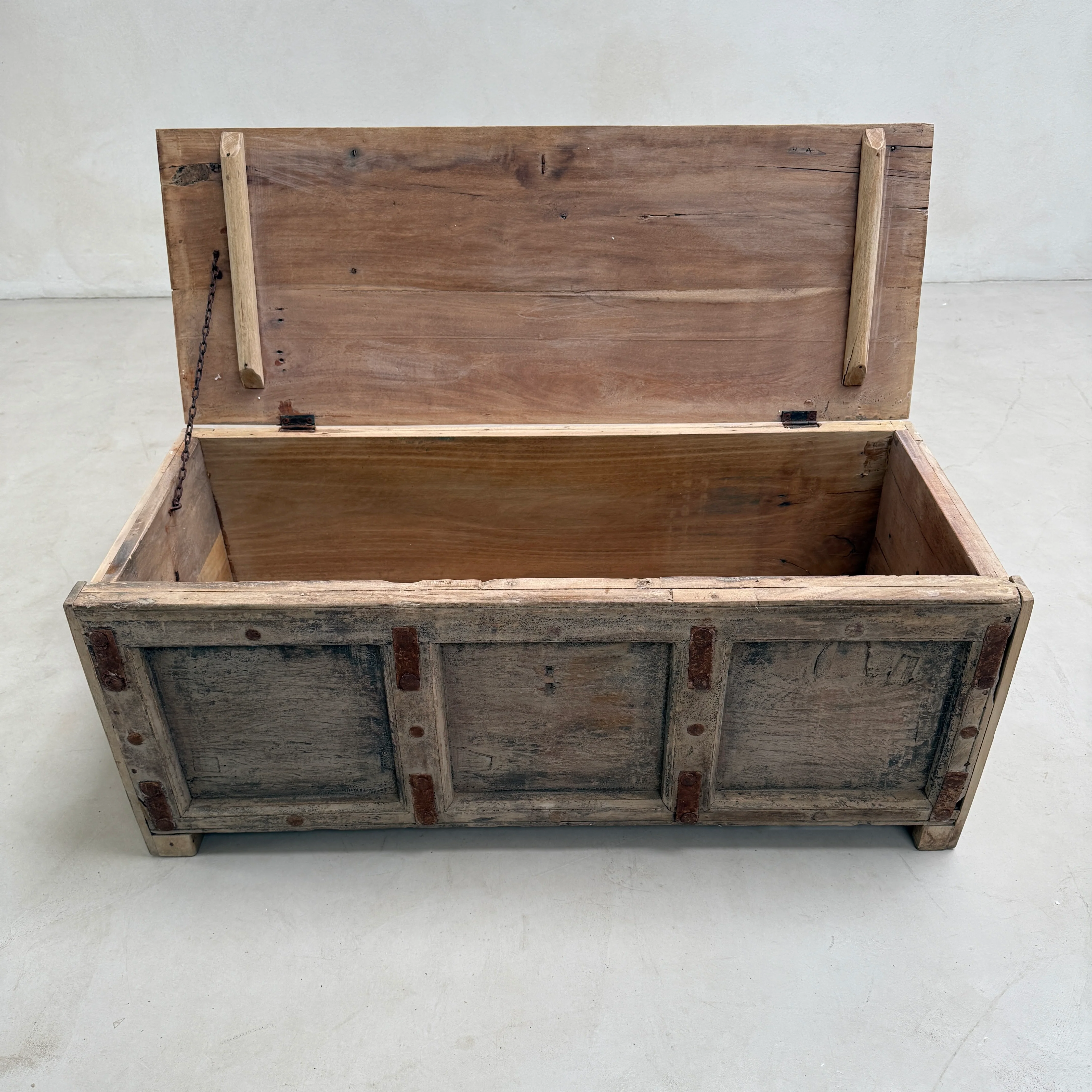 Recycled Vintage Blanket box | Ripley - Image 3
