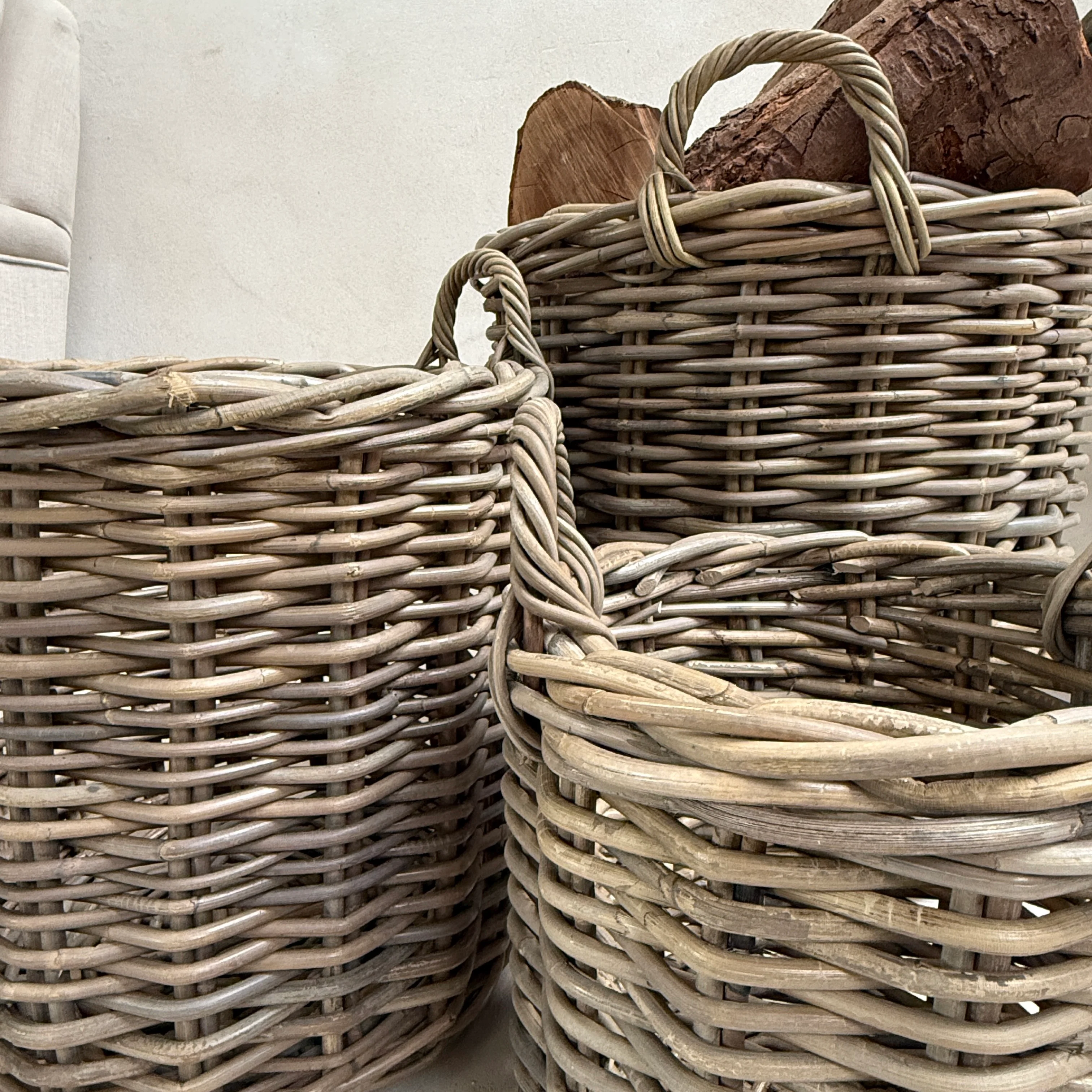 Round Log Baskets - Image 8