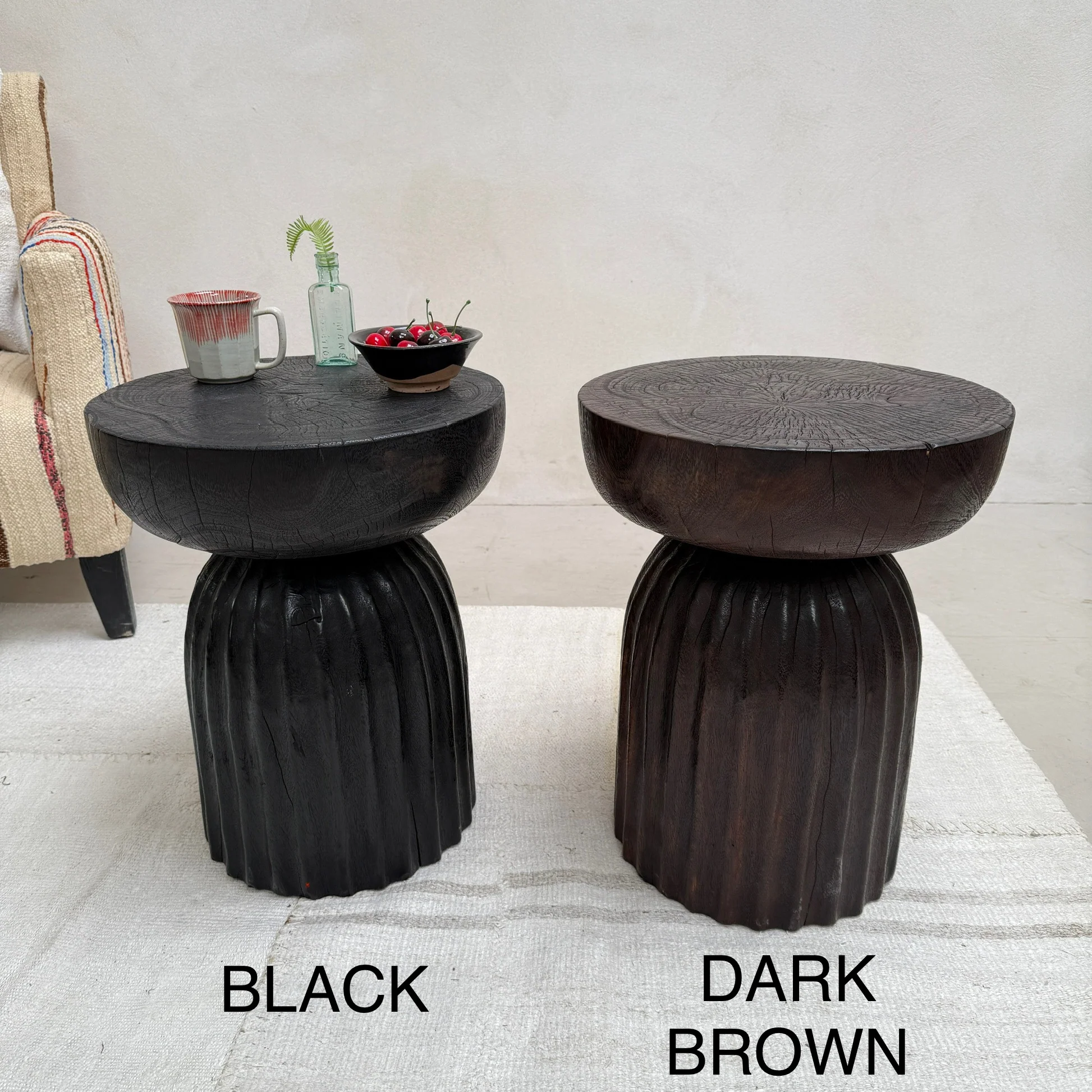 Round wooden side table | Carved - Image 7