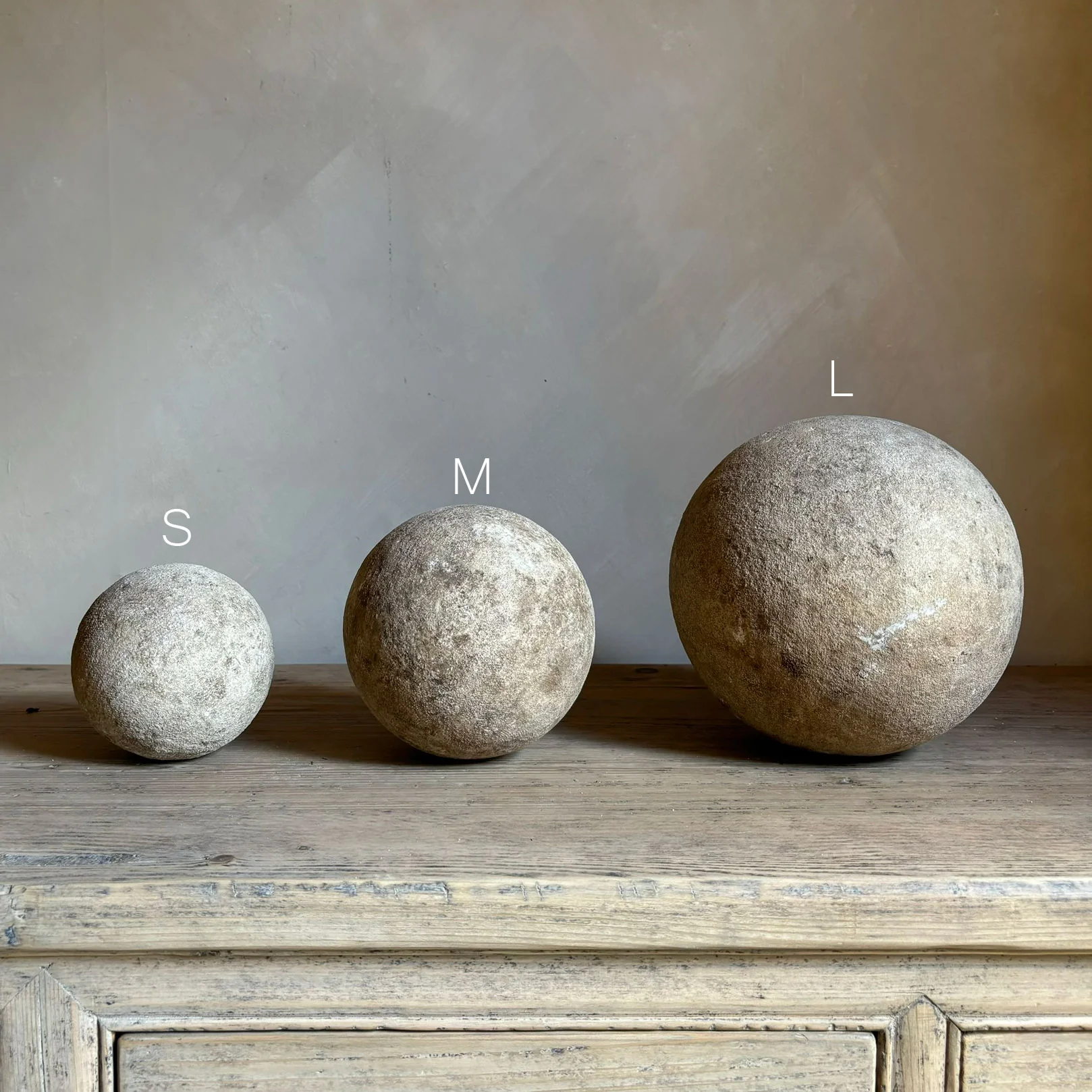 Rustic aged sandstone sphere - Image 3