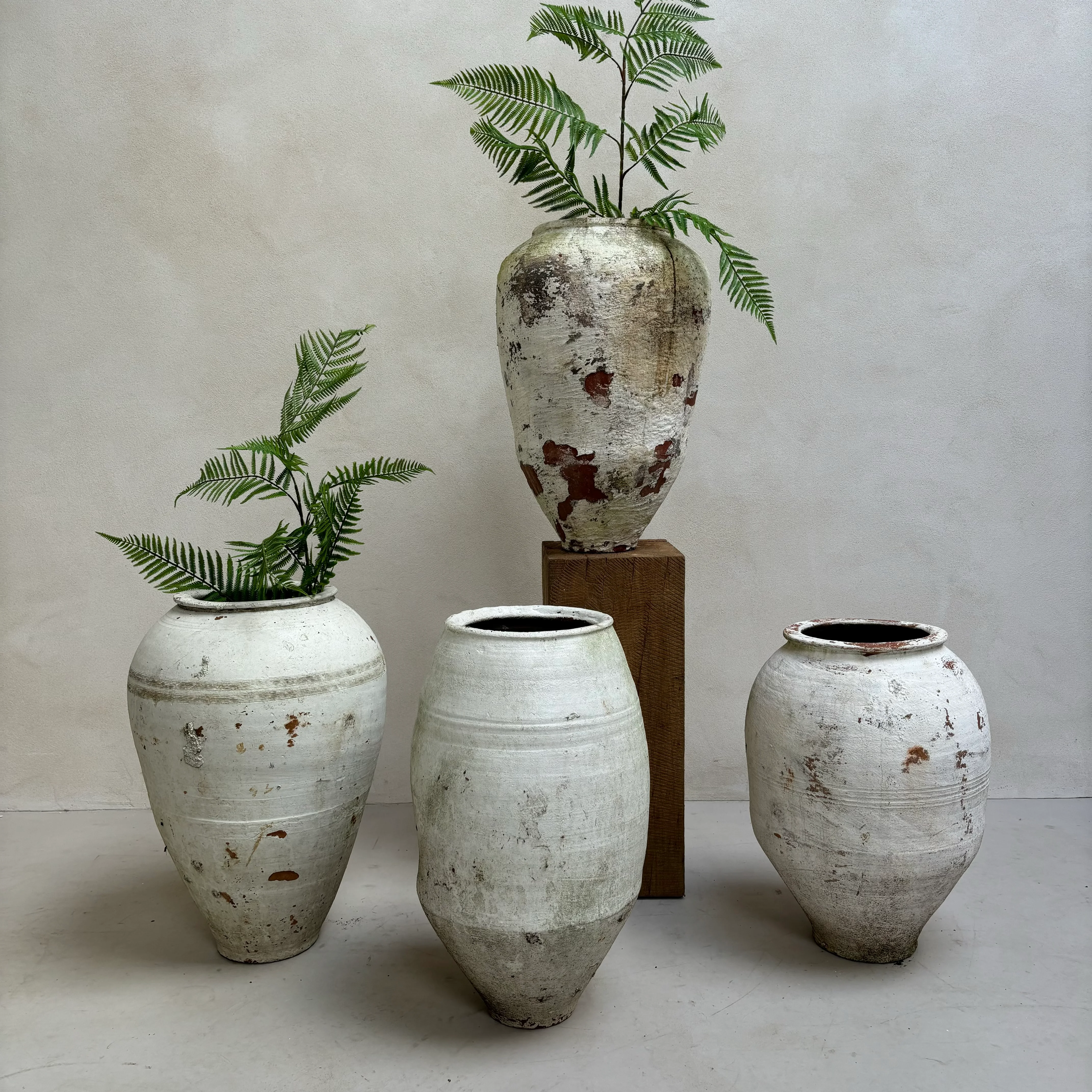 Rustic White Medium Urns