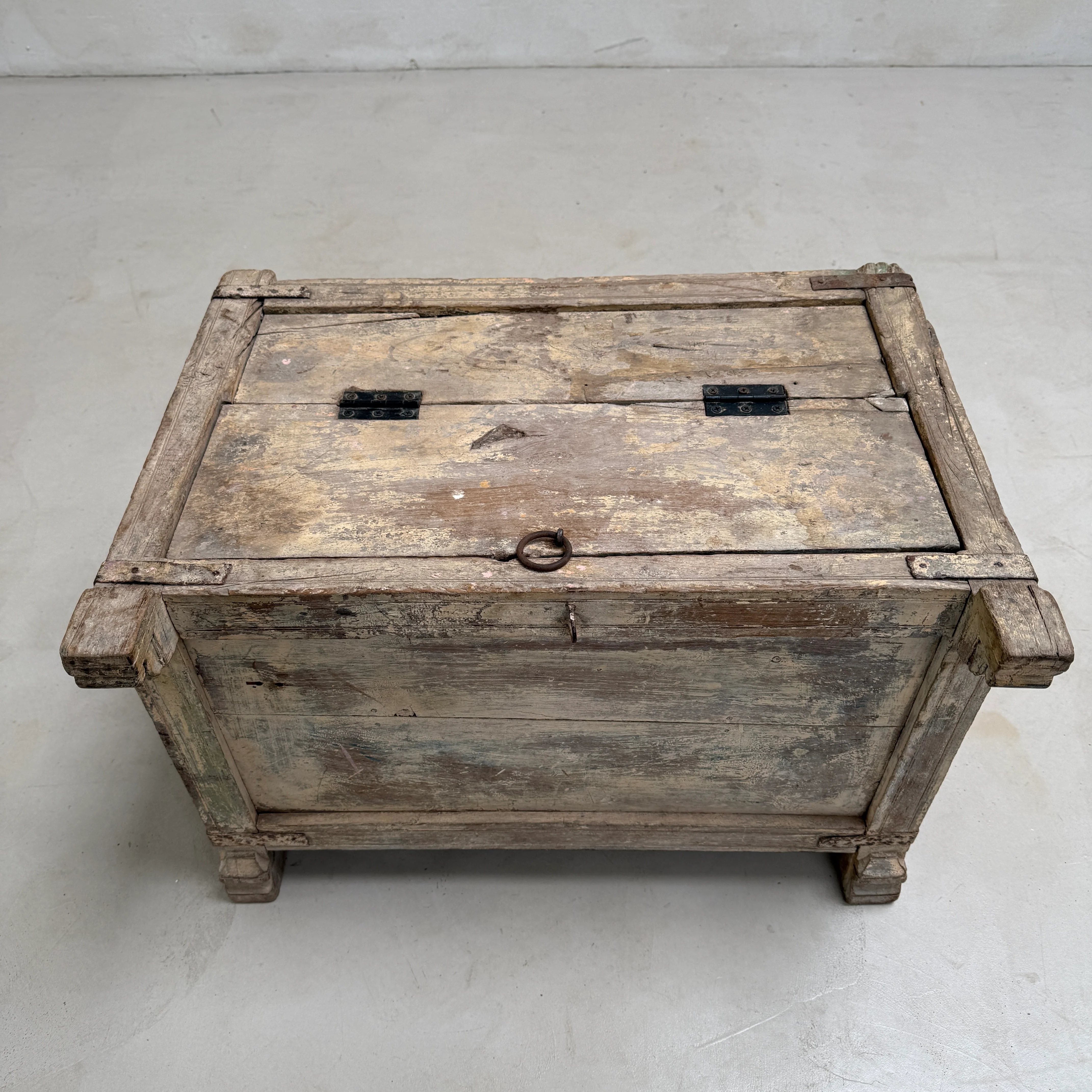Small Antique Trunk | Shalford - Image 4
