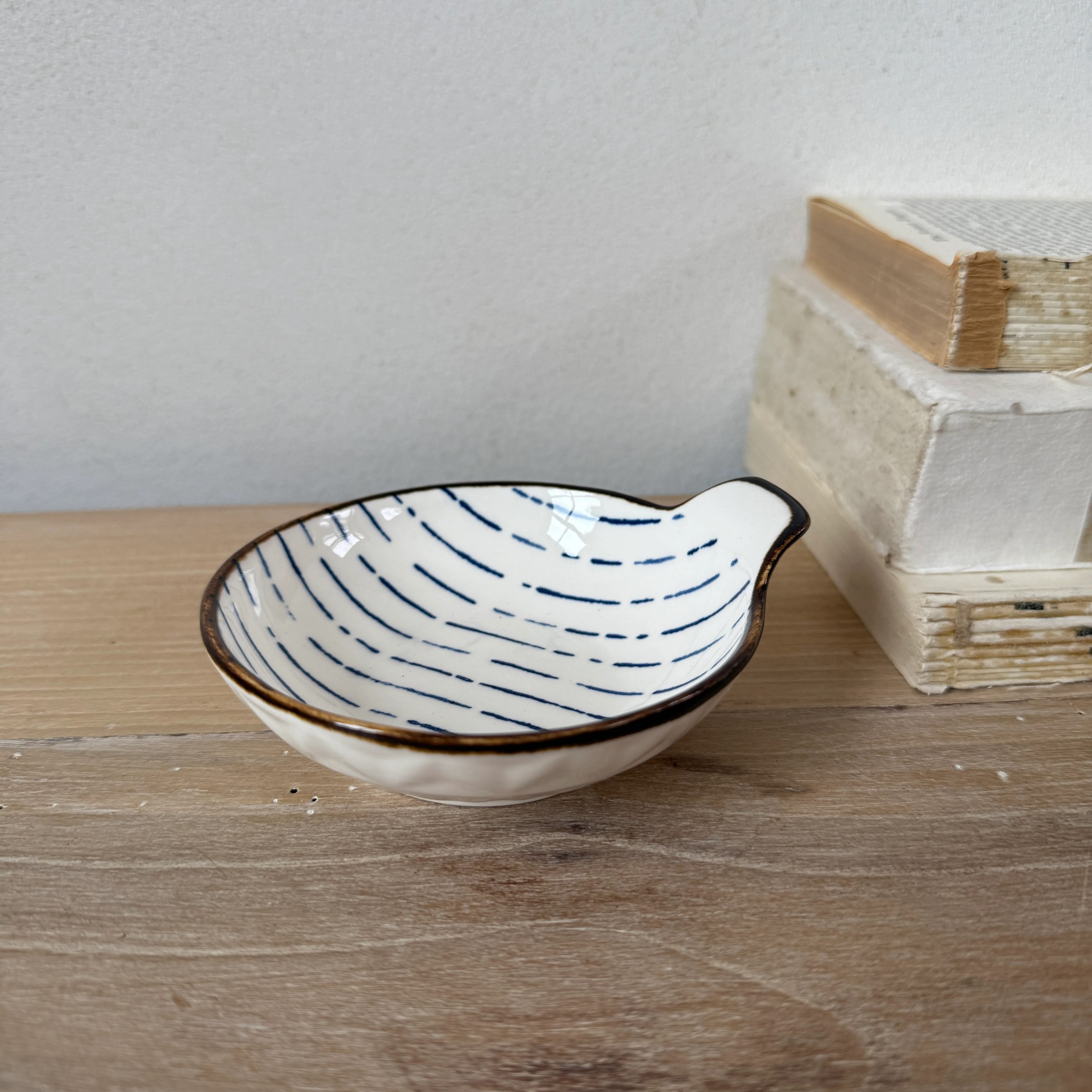 Small Ceramic Patterned Appetiser Dish - Image 3