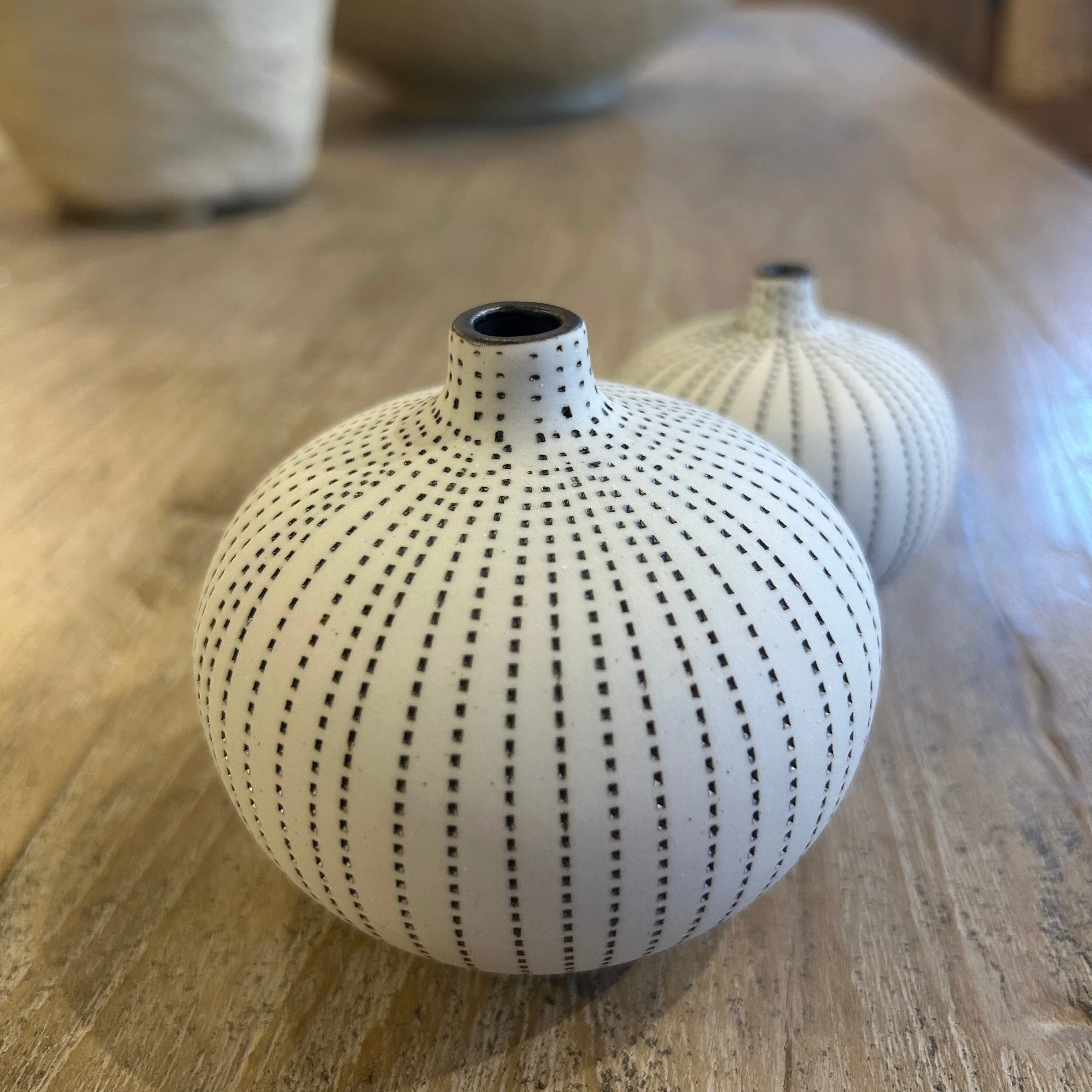 Medium handmade ceramic vase | Urchin Brown - Image 3