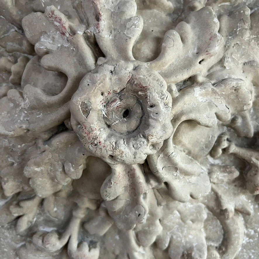 Stone Effect Ceiling Rose - Image 5