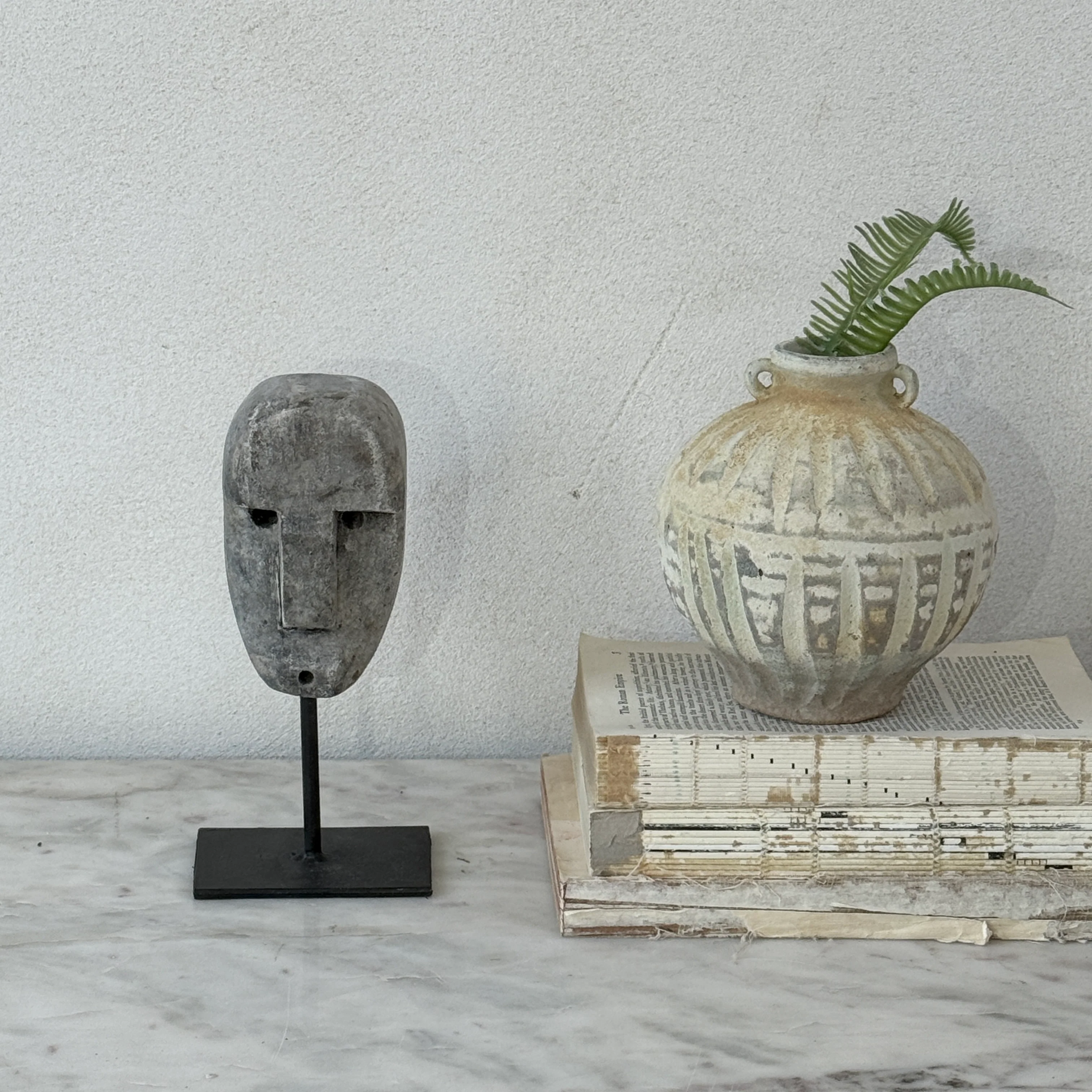 Stone Sumba statue on stand |Sula - Image 2