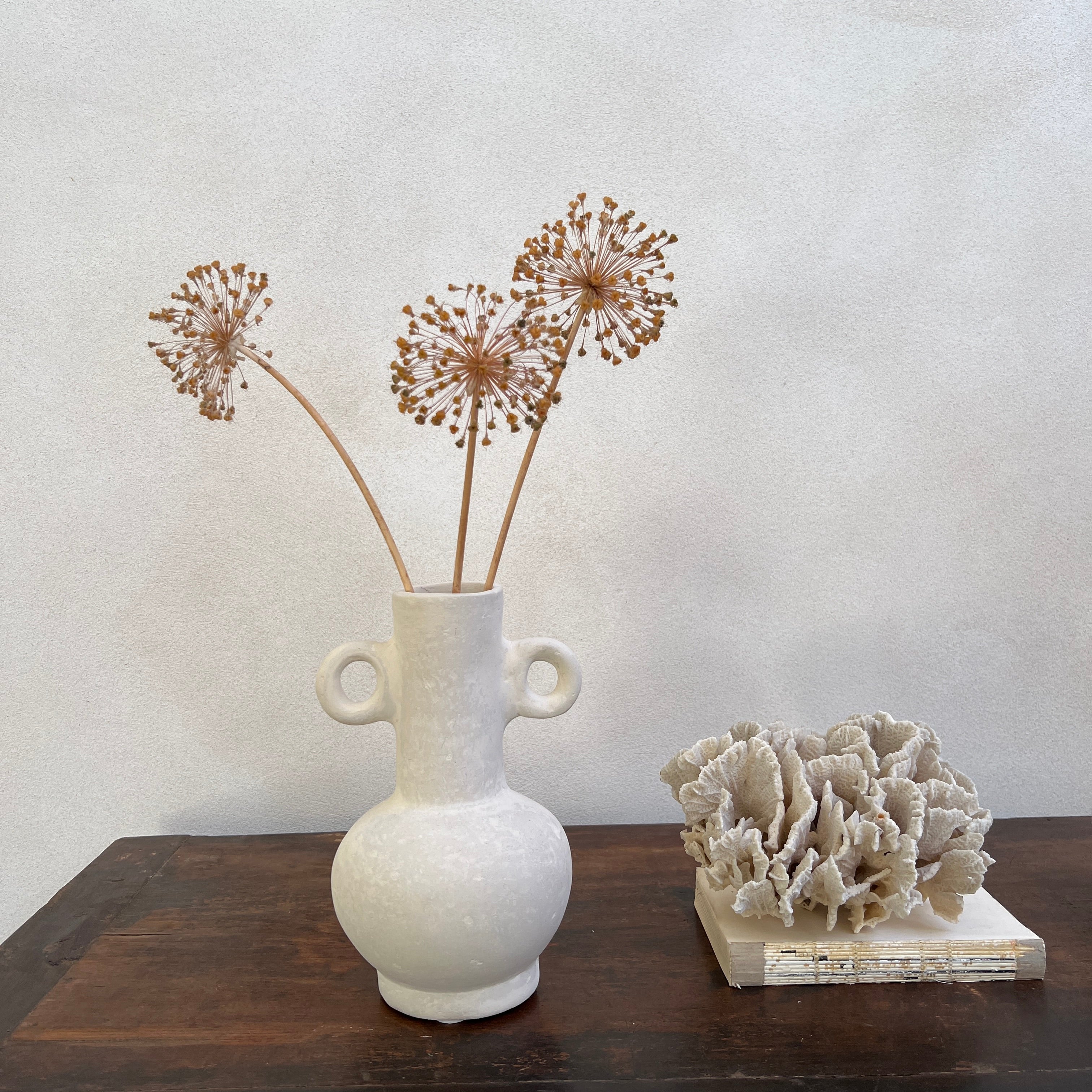 Stoneware-Effect neutral vase | E