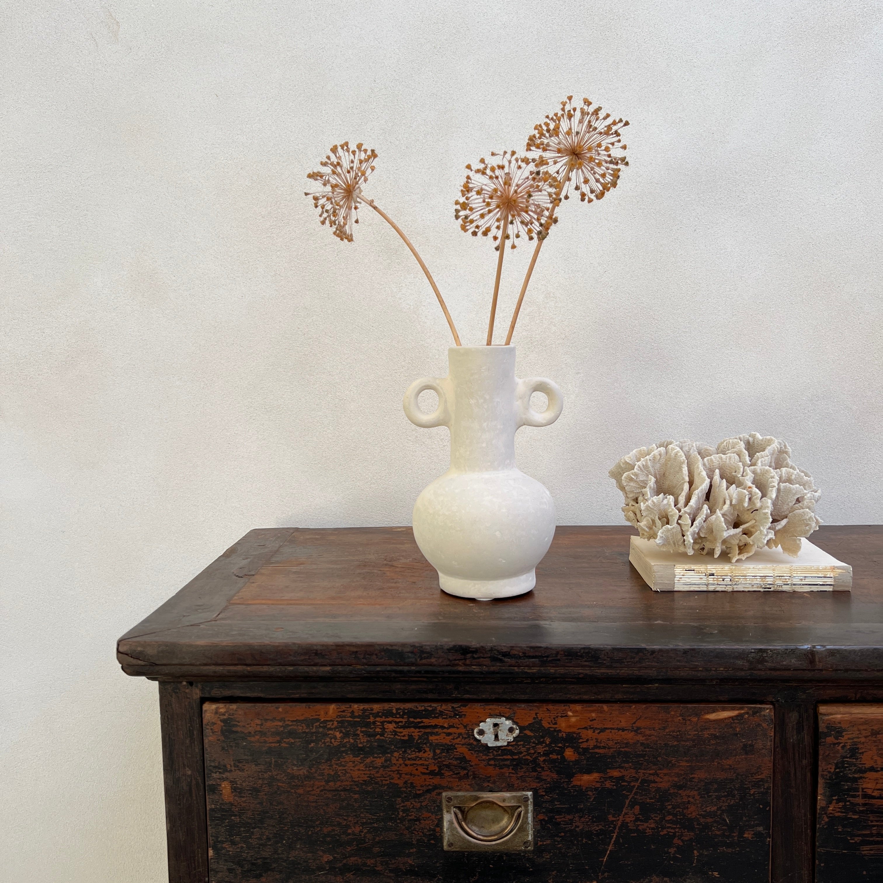 Stoneware-Effect neutral vase | E - Image 2