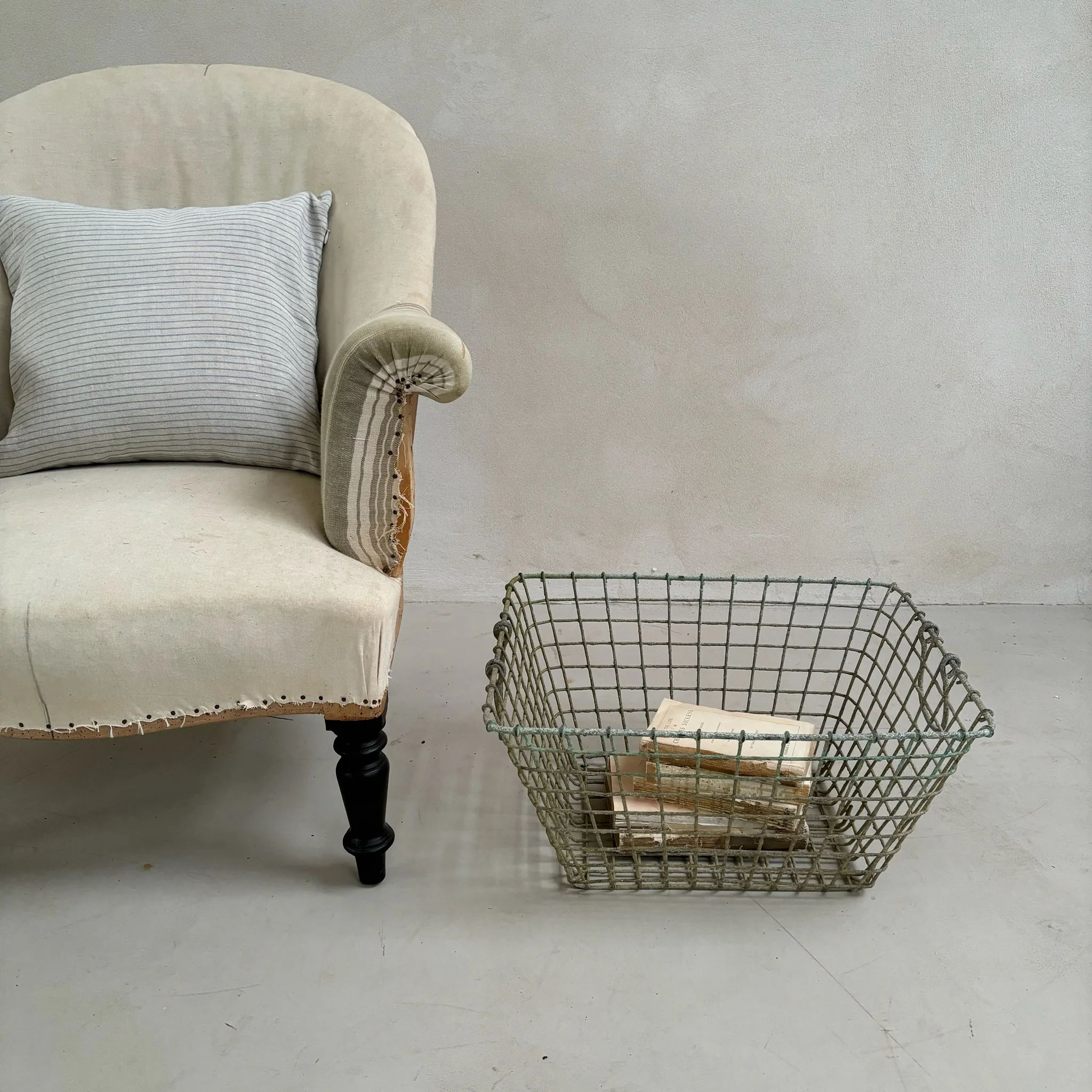 Vintage French Oyster Basket - Image 9