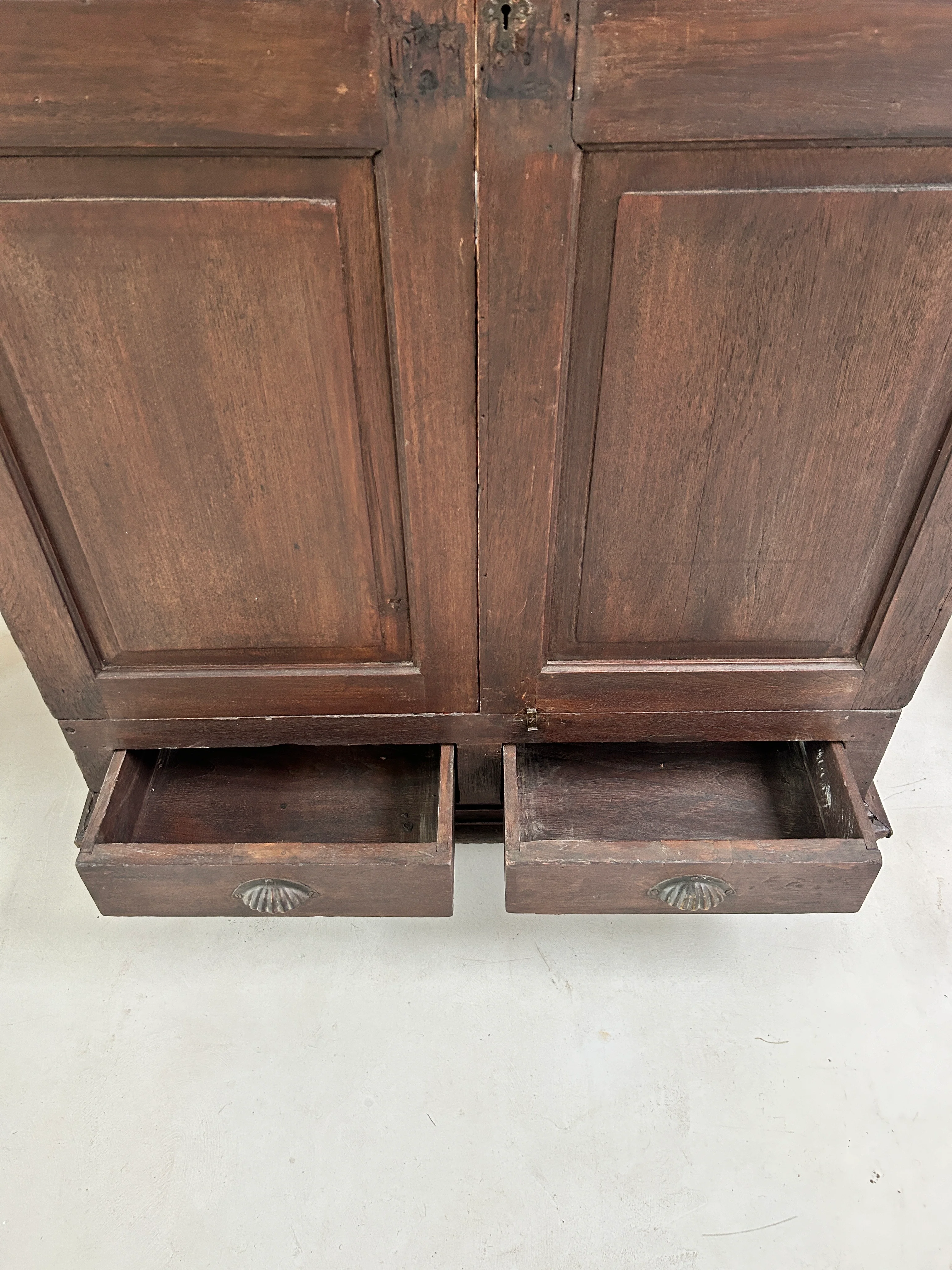 Antique Glazed Cabinet | Middleham - Image 3