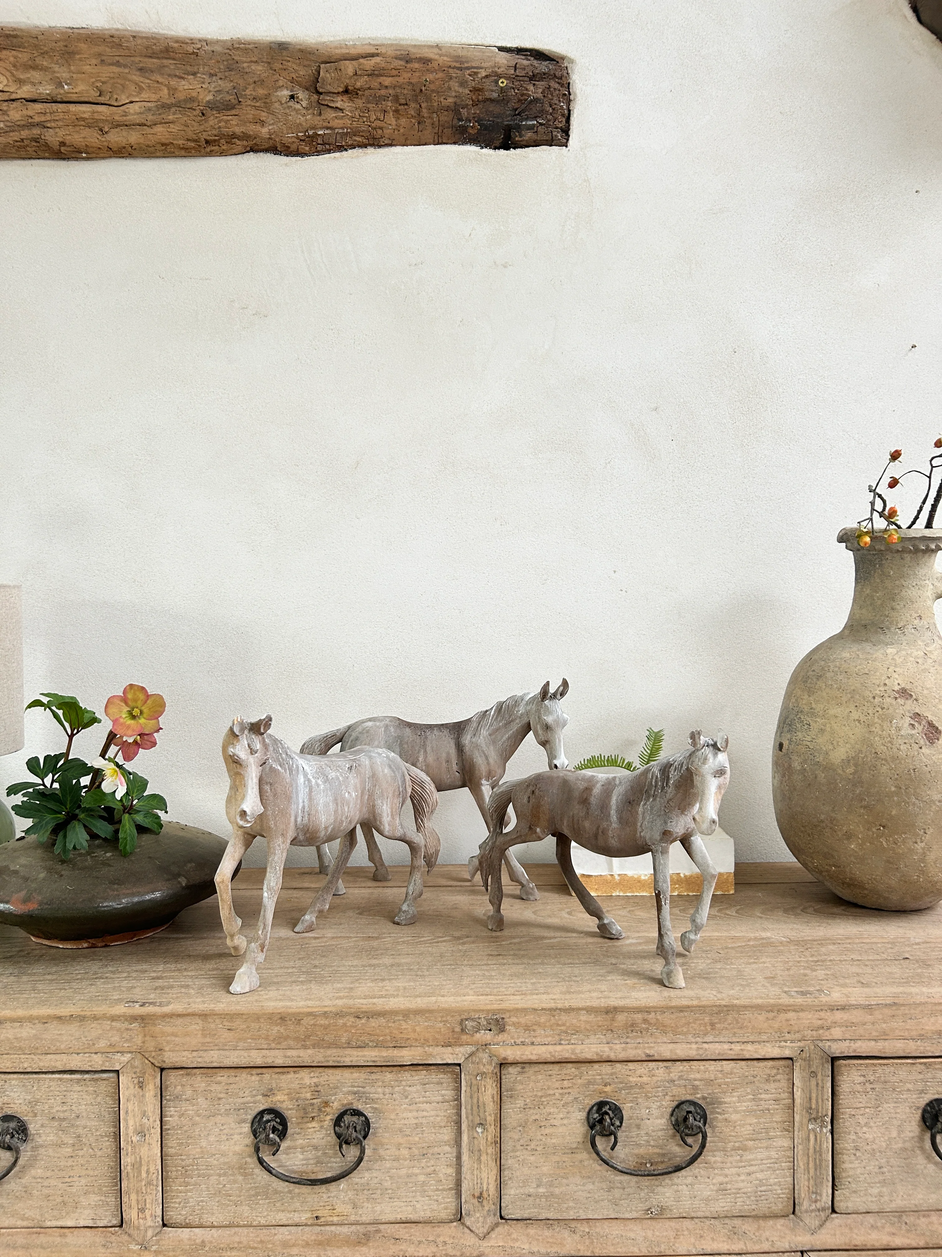 Vintage hand-carved wooden horse - Image 6