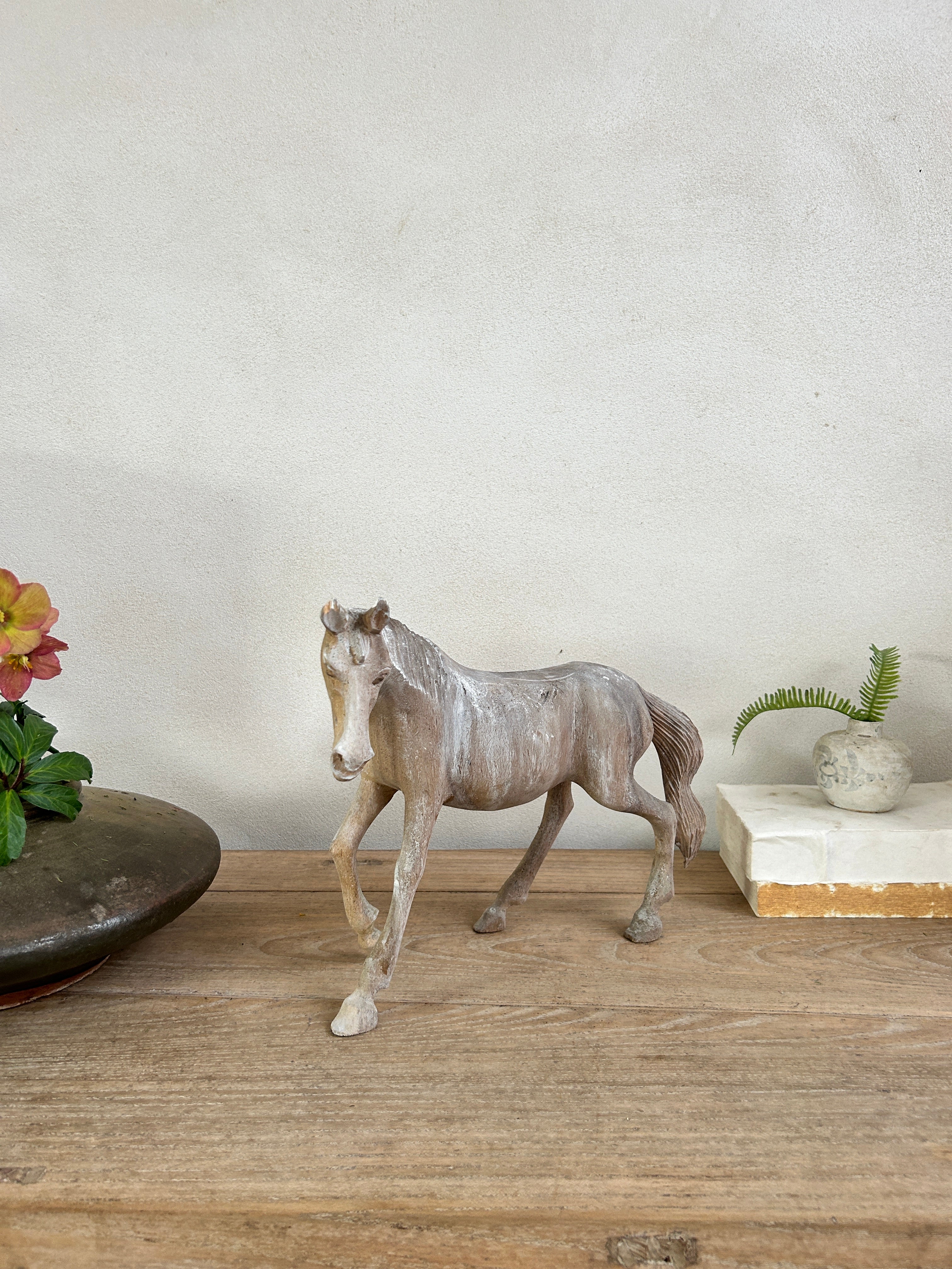 Vintage hand-carved wooden horse - Image 8