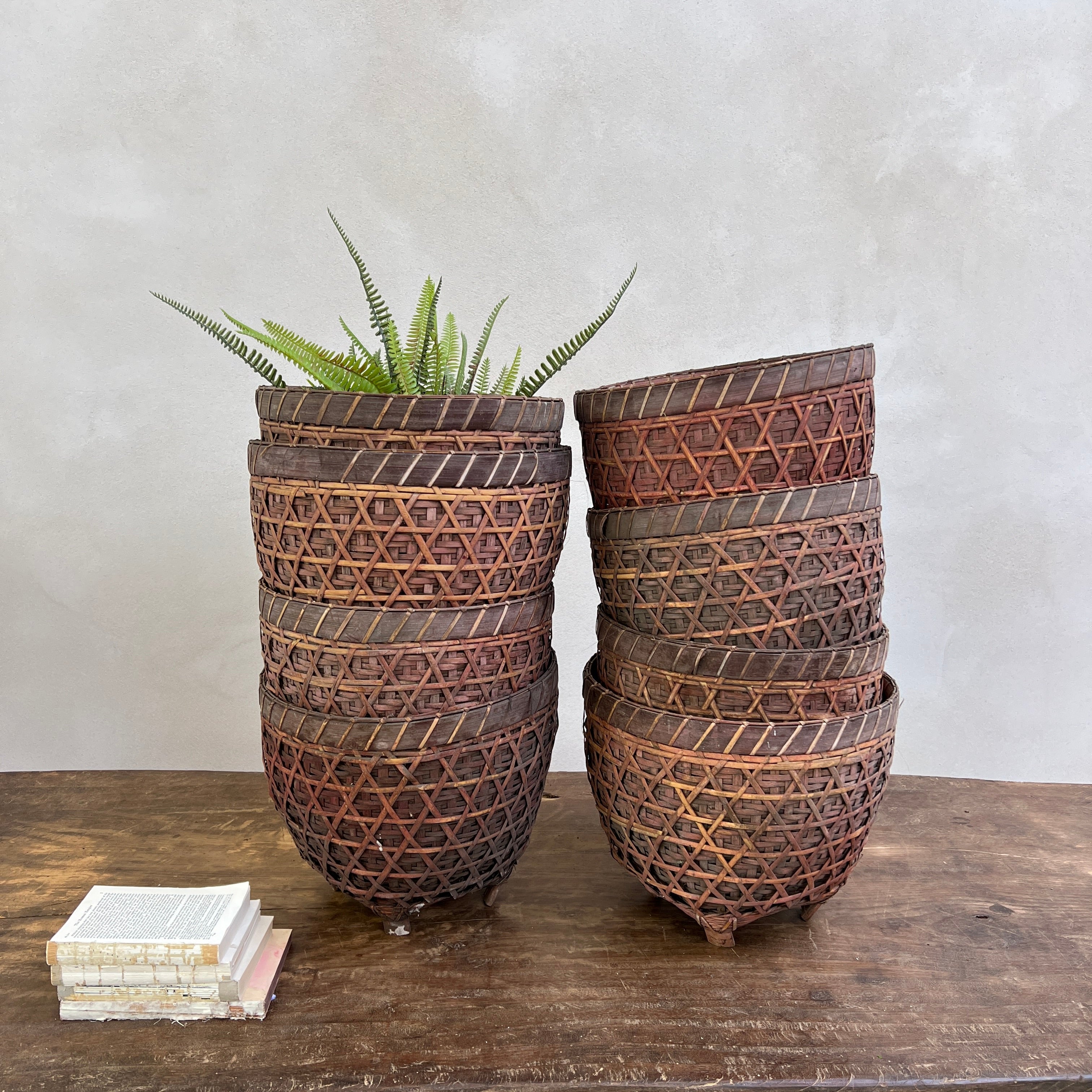 Vintage handwoven open basket | Flores - Image 2
