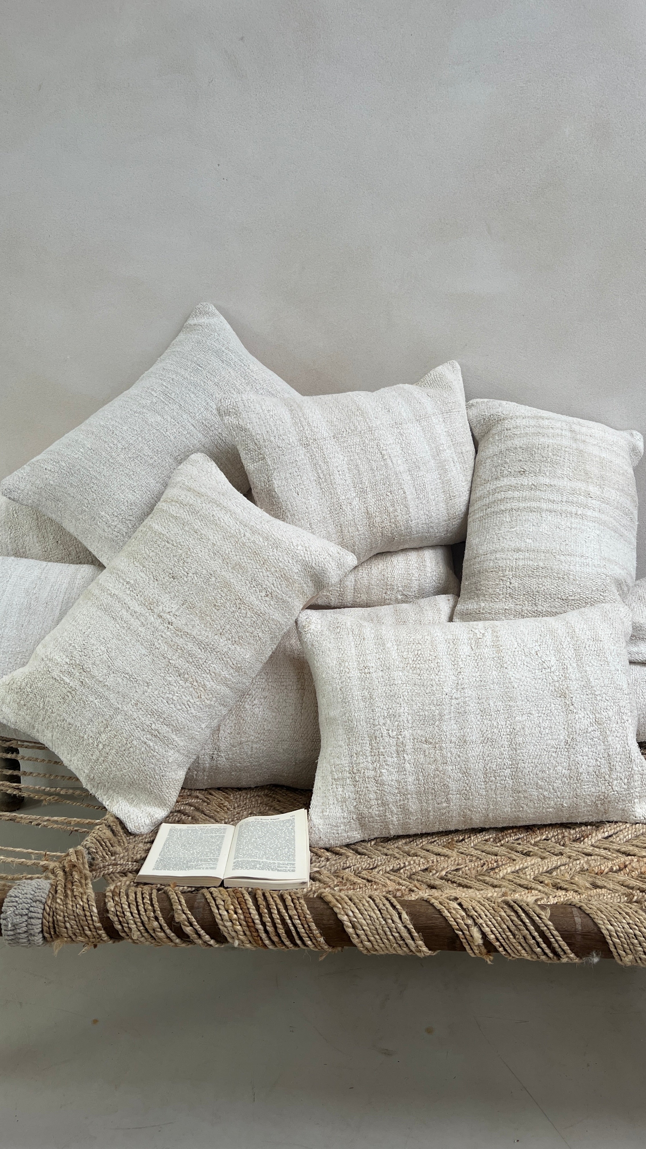 Vintage hemp cushion 60x40cm | Zumra - Image 4