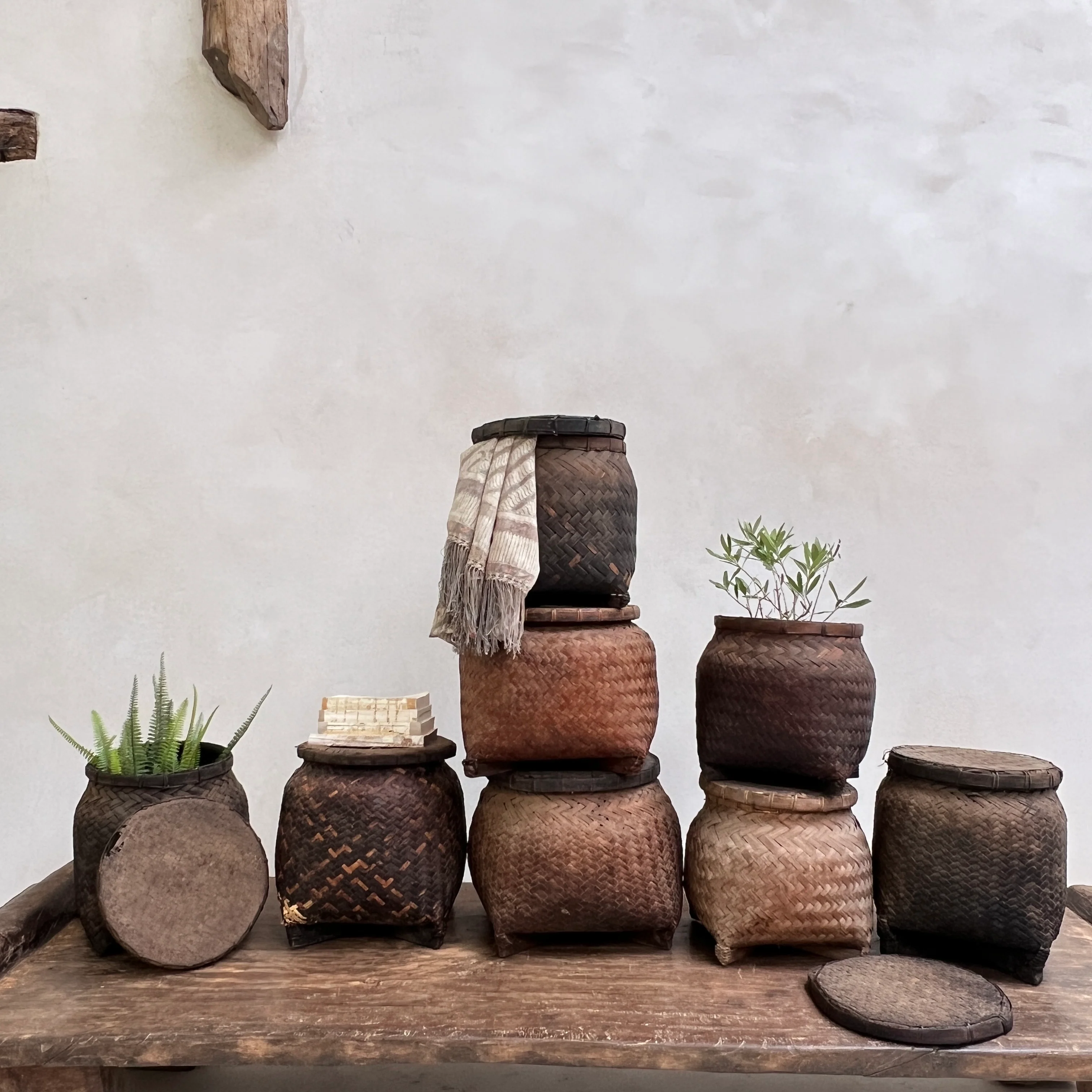Vintage storage basket with lid | Lombok - Image 6