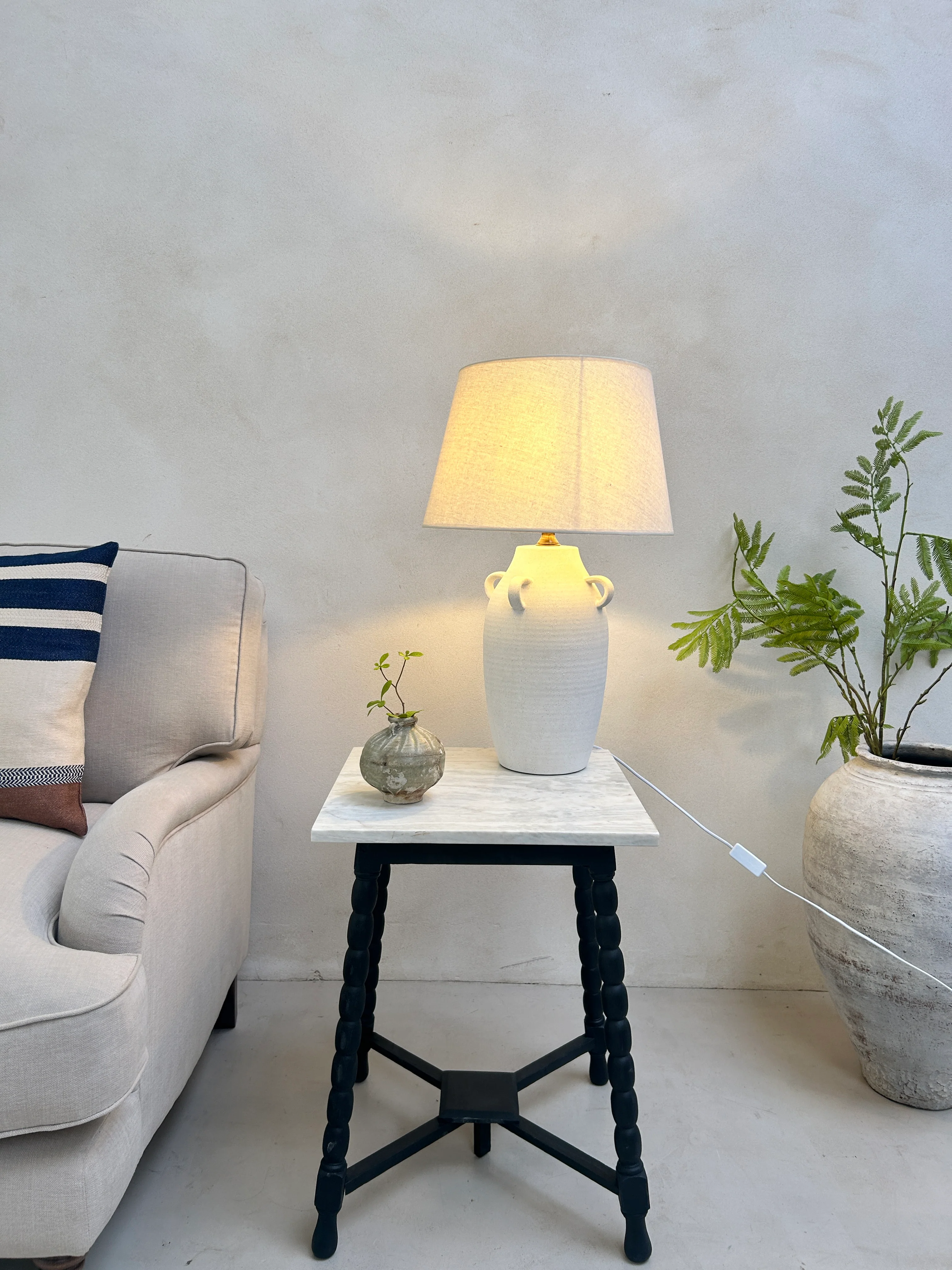 White porcelain table lamp - Image 6