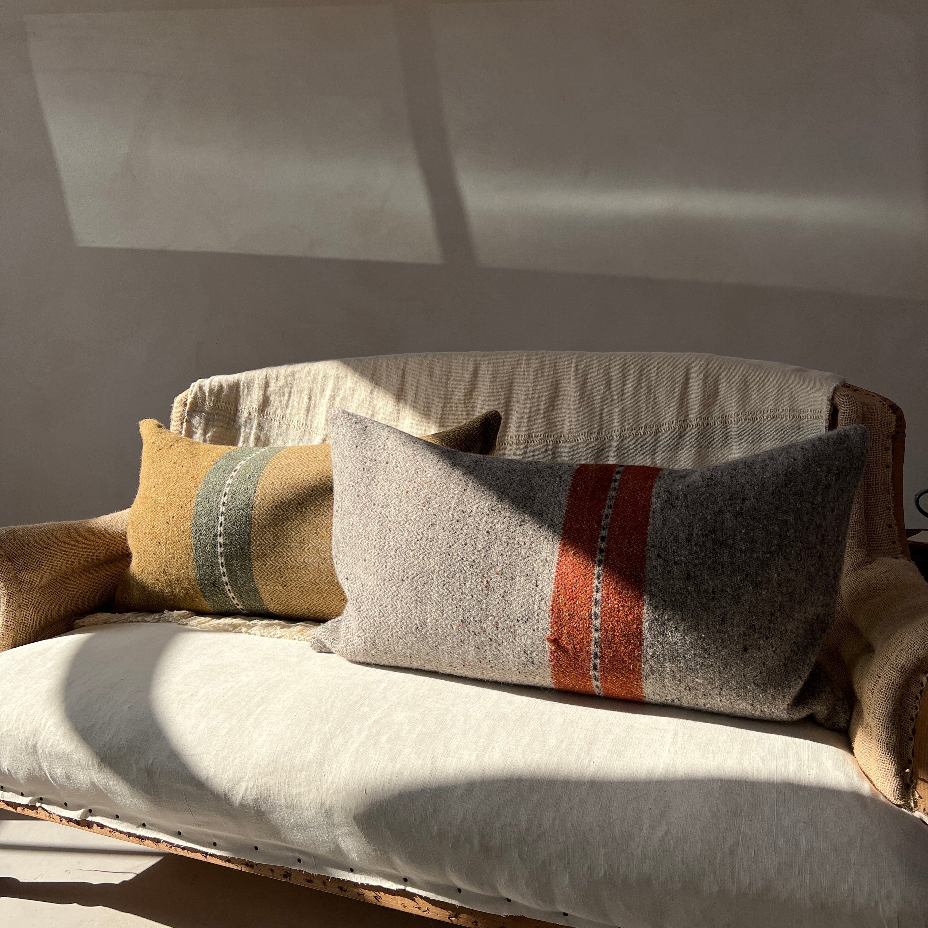 Woven striped Bolster cushion Montana - Image 7